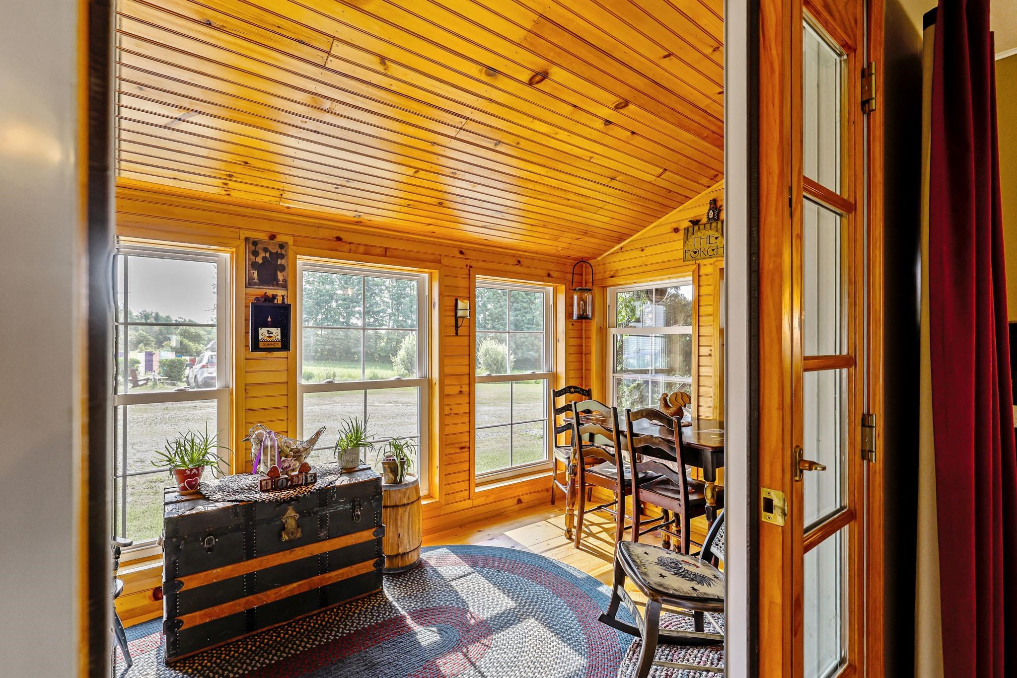 3452 Burton Hill Road Property Photo 11