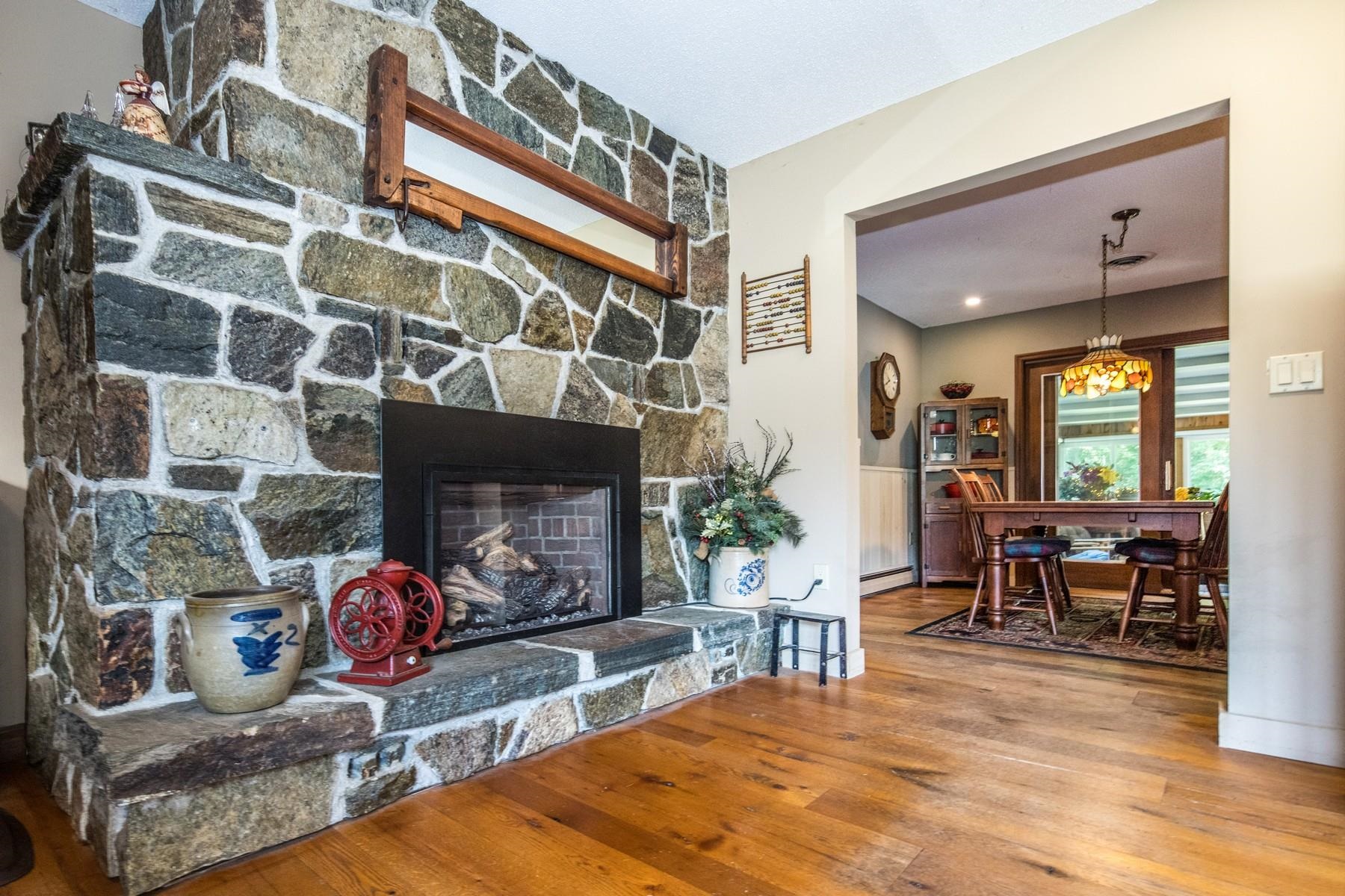 1324 Town Line Road Property Photo 8