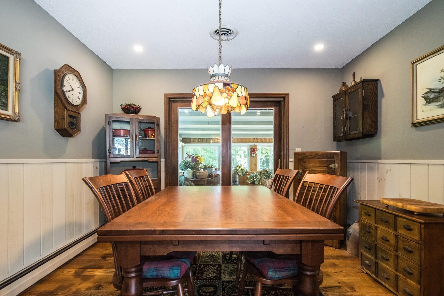 1324 Town Line Road Property Photo 11