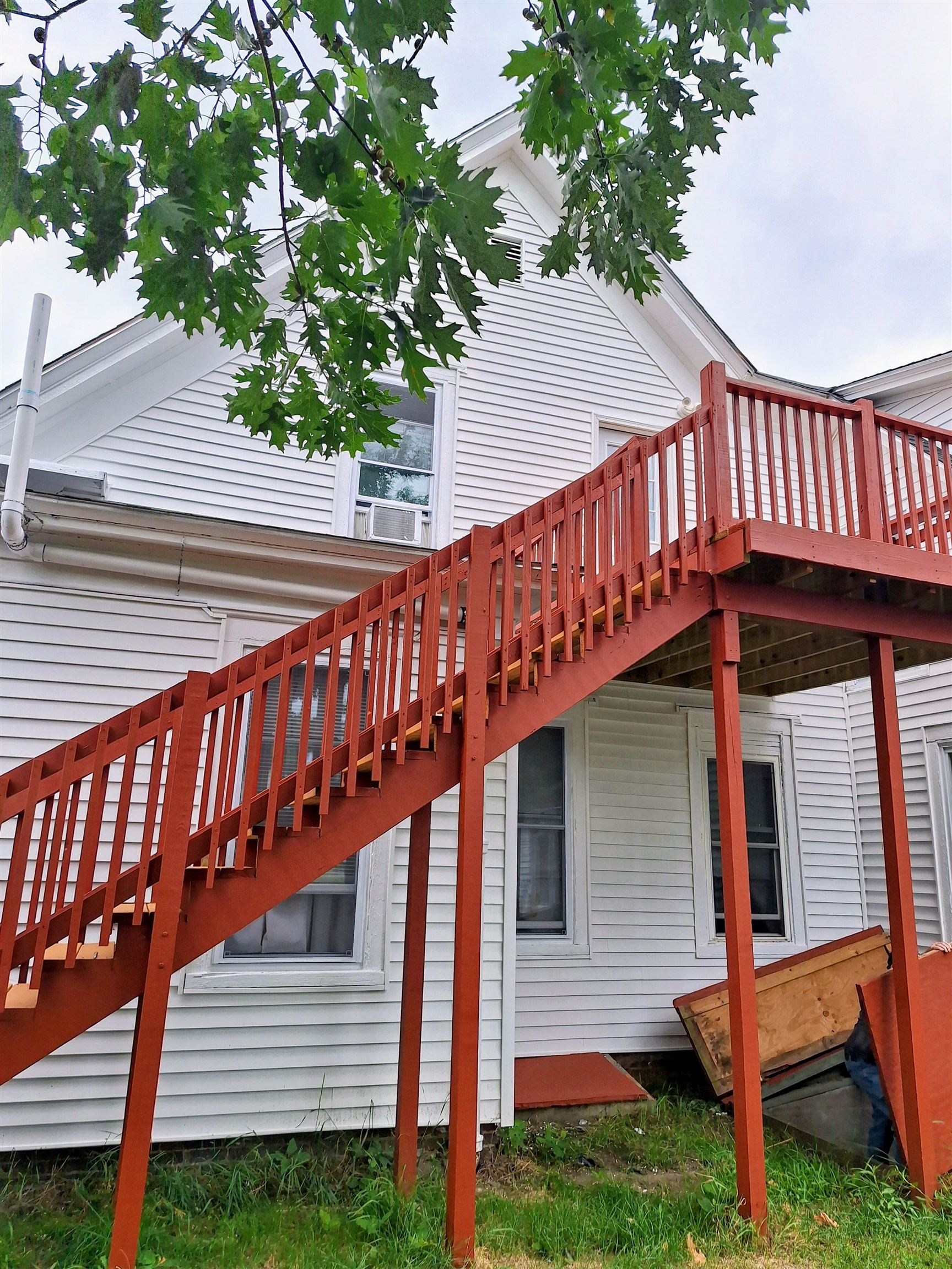27 State Street Property Photo 4