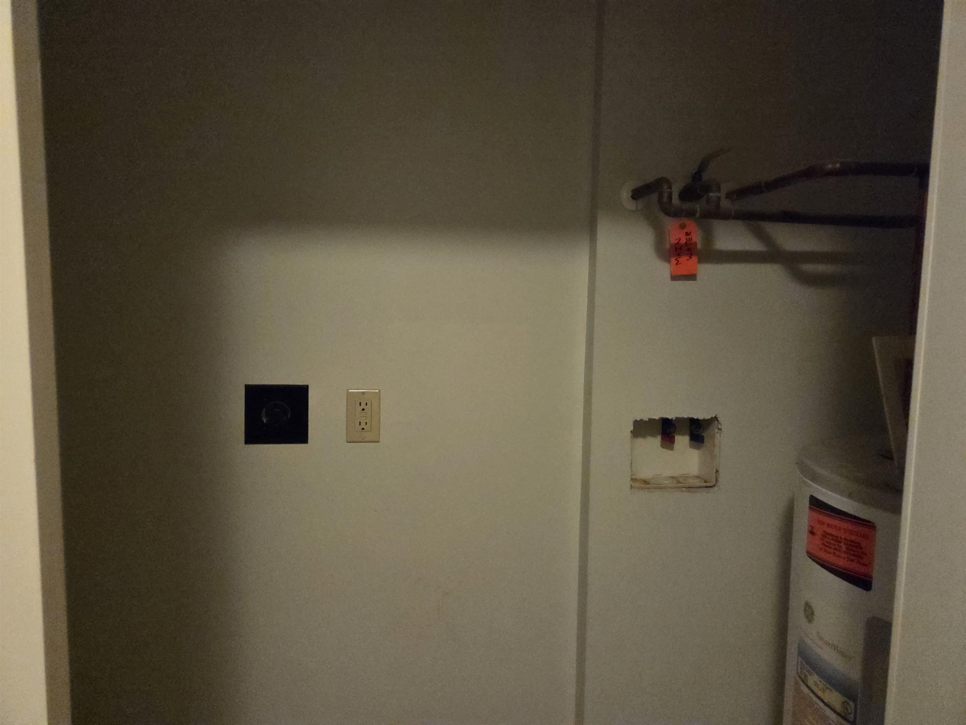 486 Nashua Street Property Photo 8