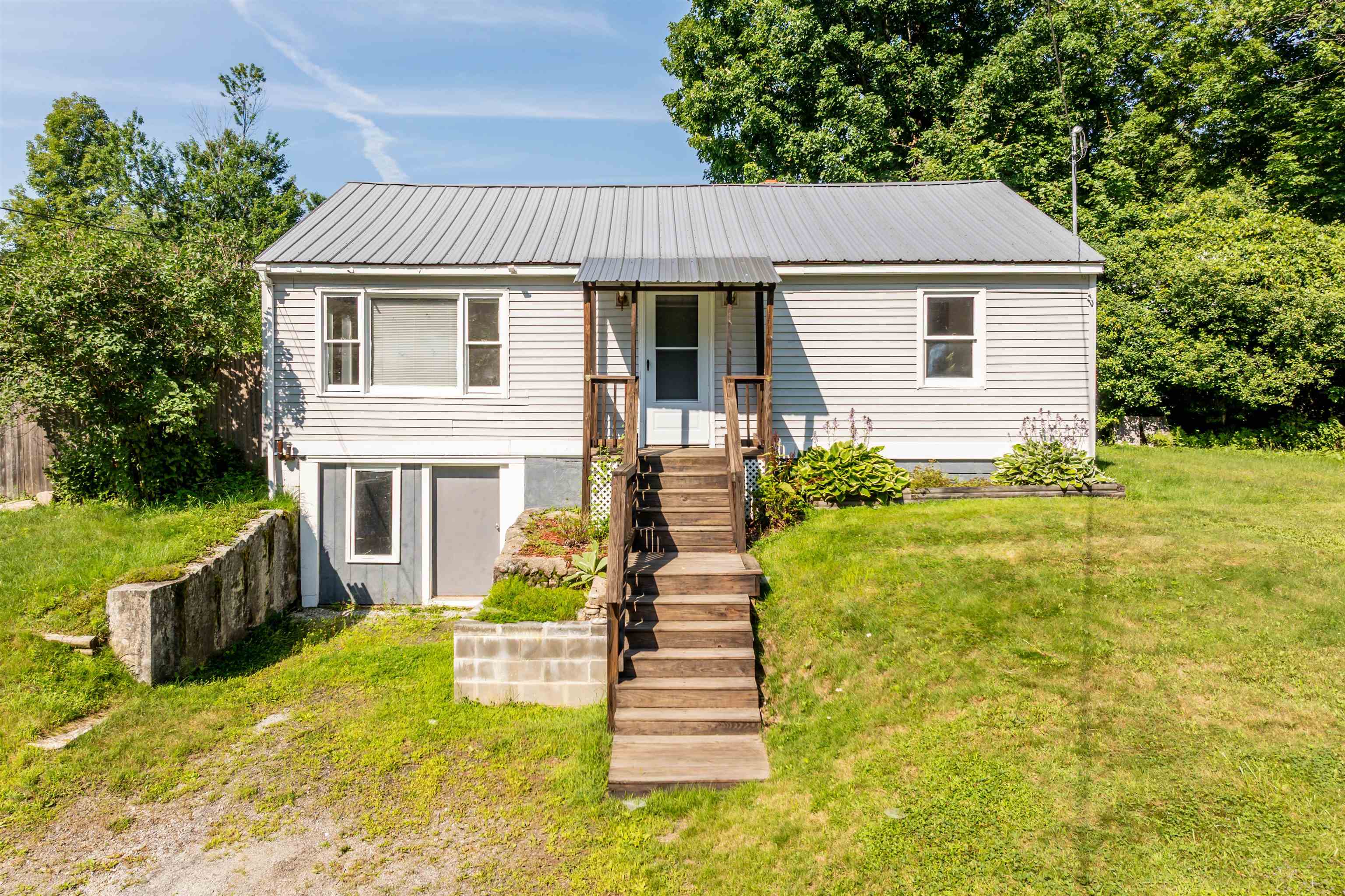 10 Swan Street Property Photo 1