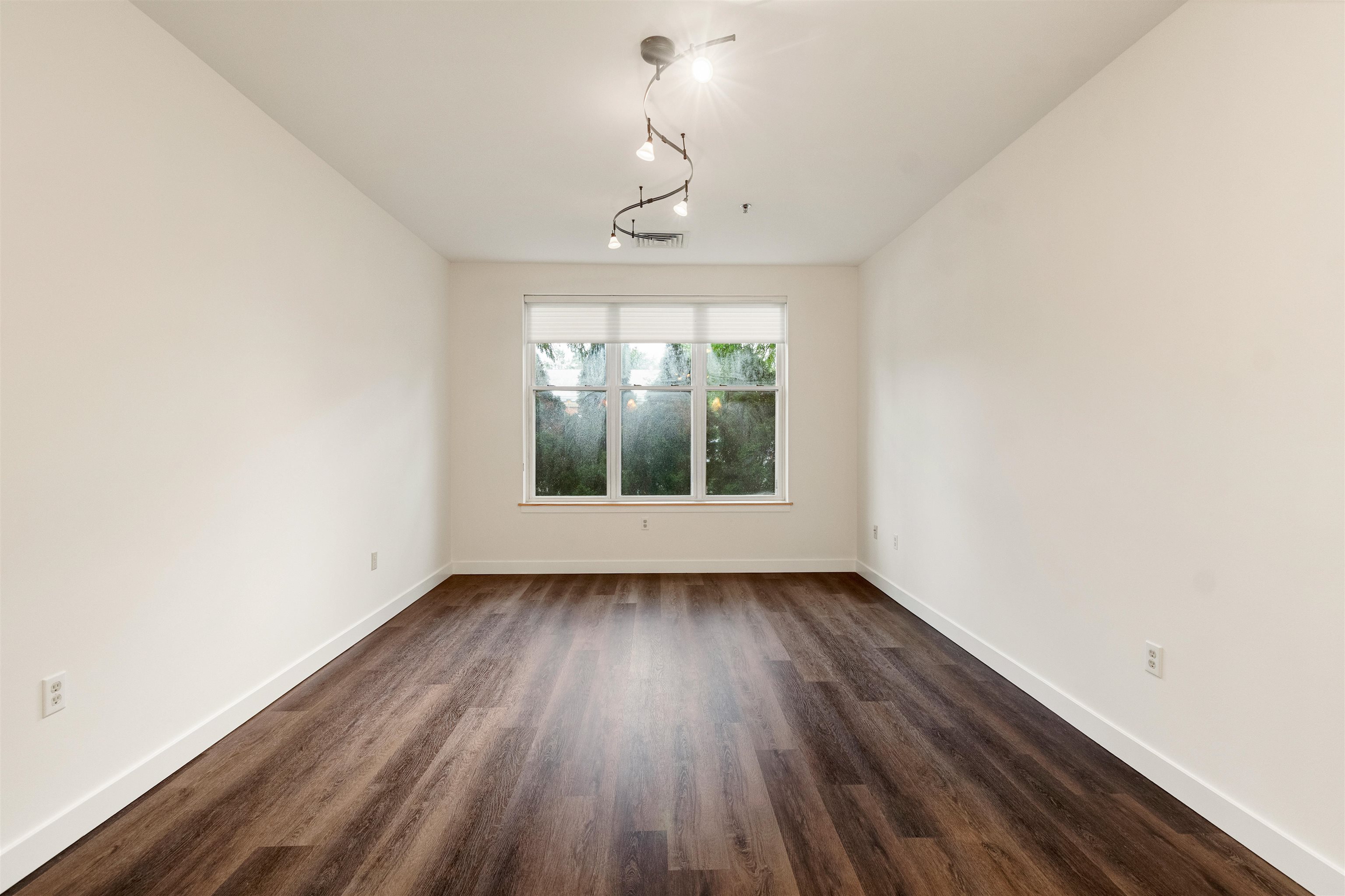 370 Farrell Street Property Photo 4