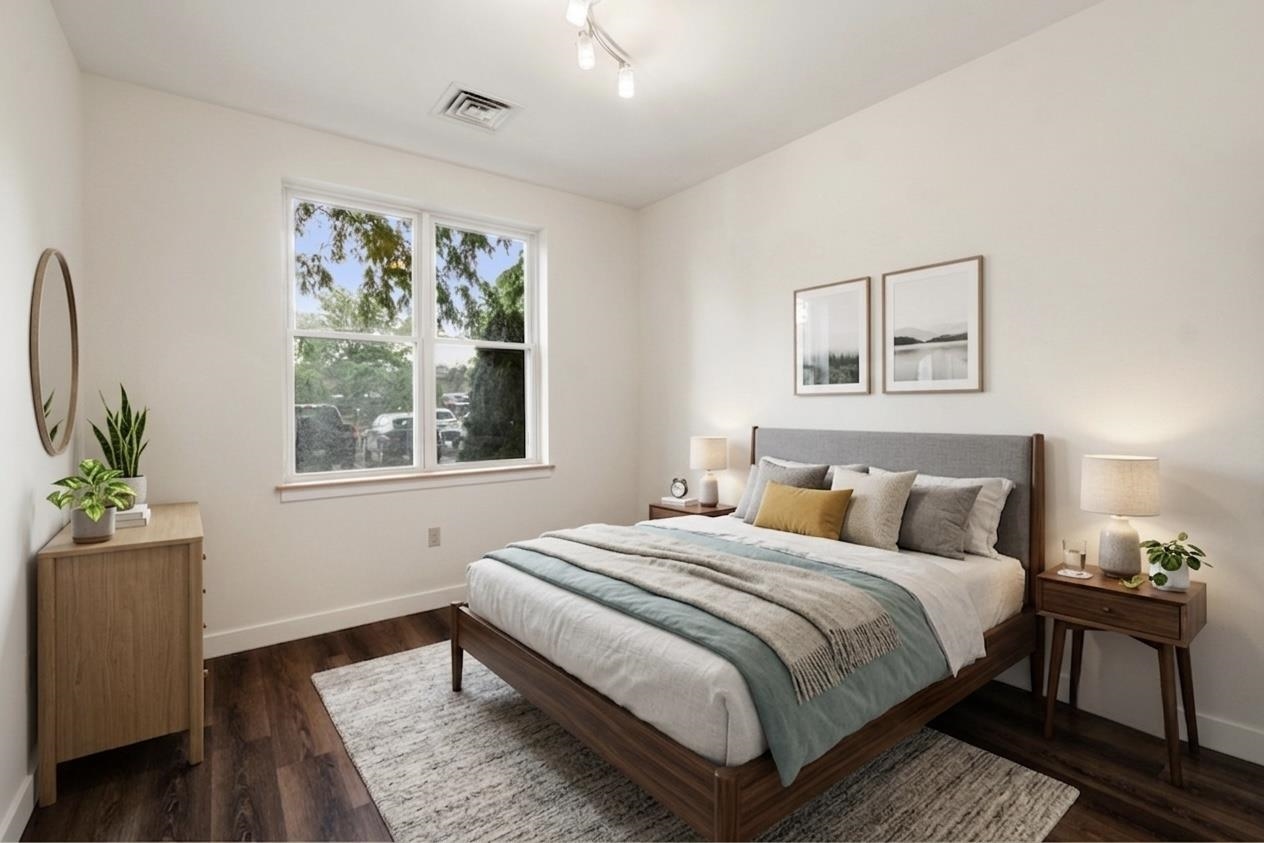 370 Farrell Street Property Photo 10