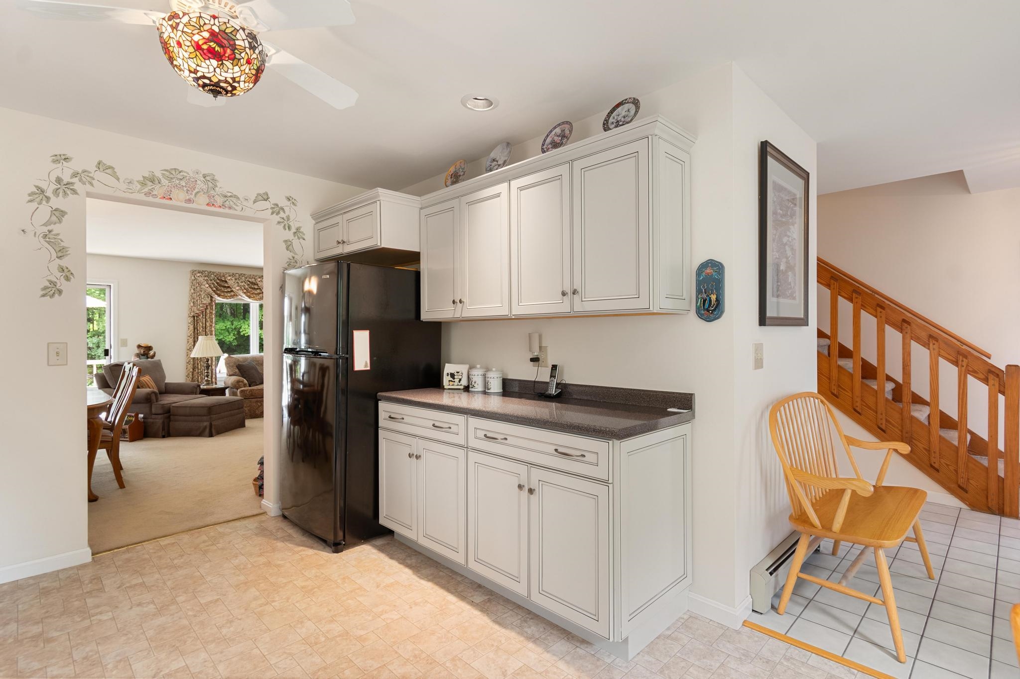 56 Garden Lane Property Photo 5