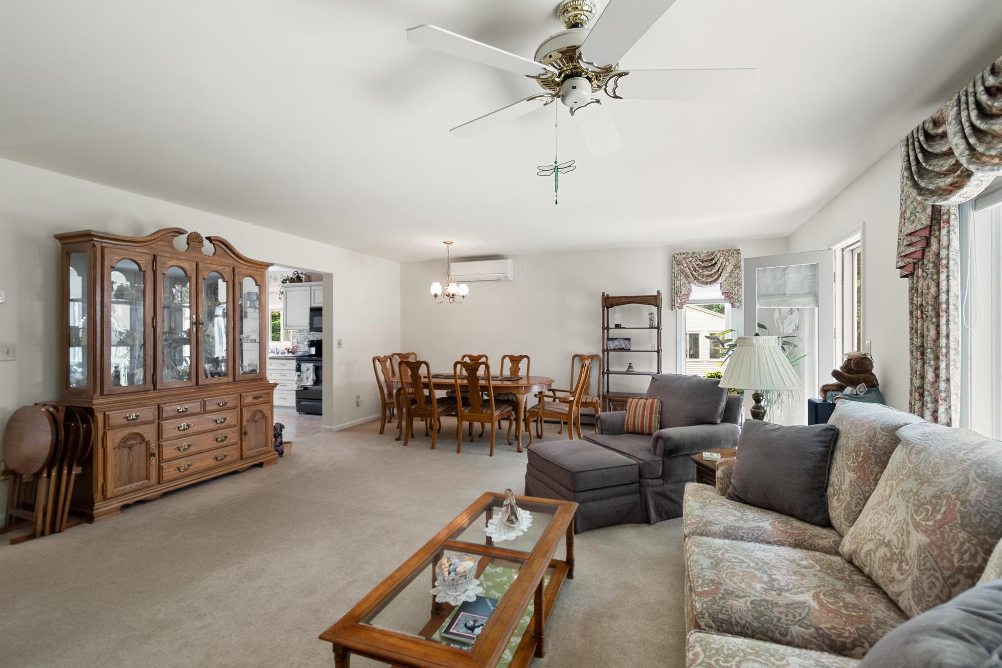 56 Garden Lane Property Photo 6