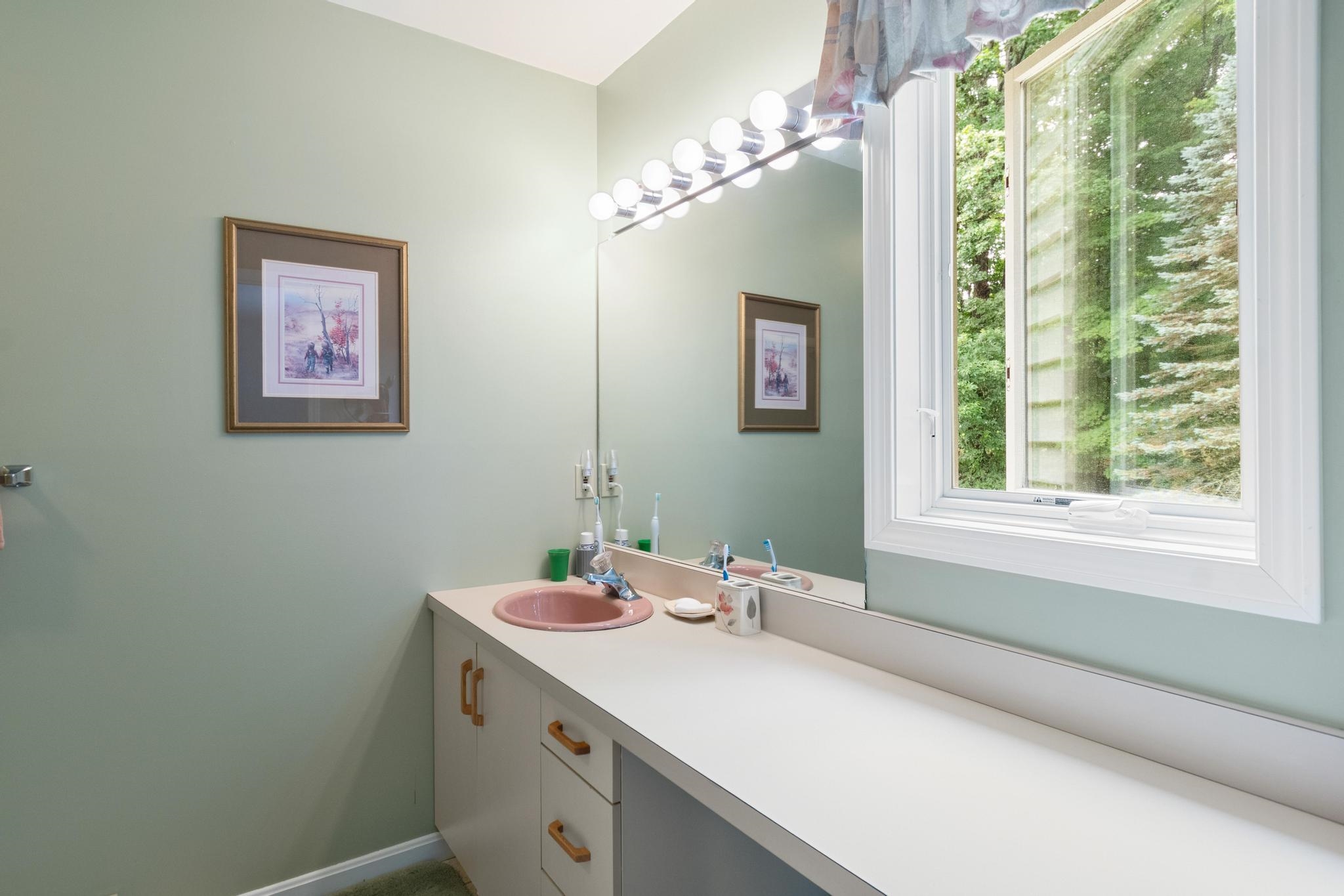 56 Garden Lane Property Photo 16