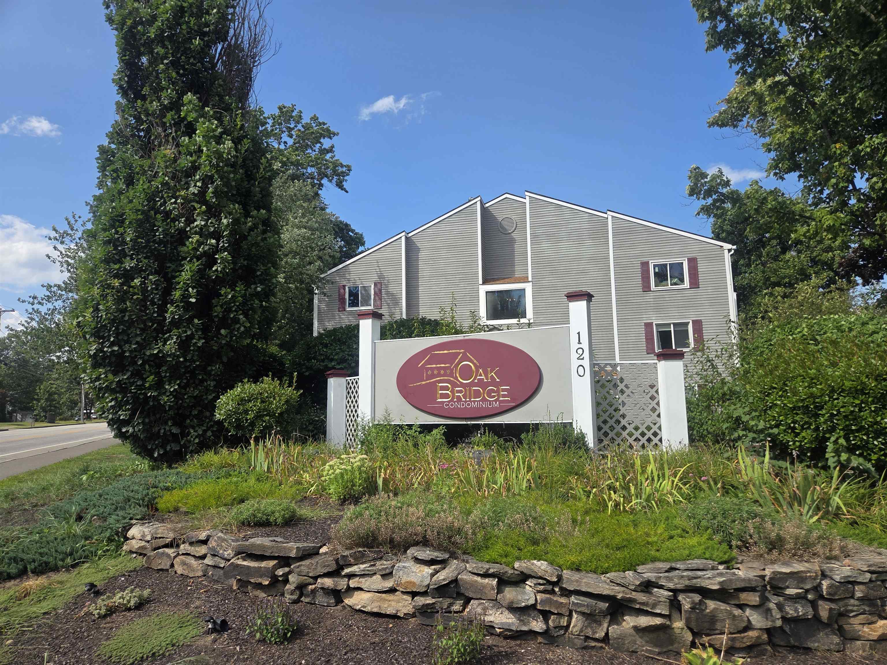 120 Fisherville Road Property Photo 1