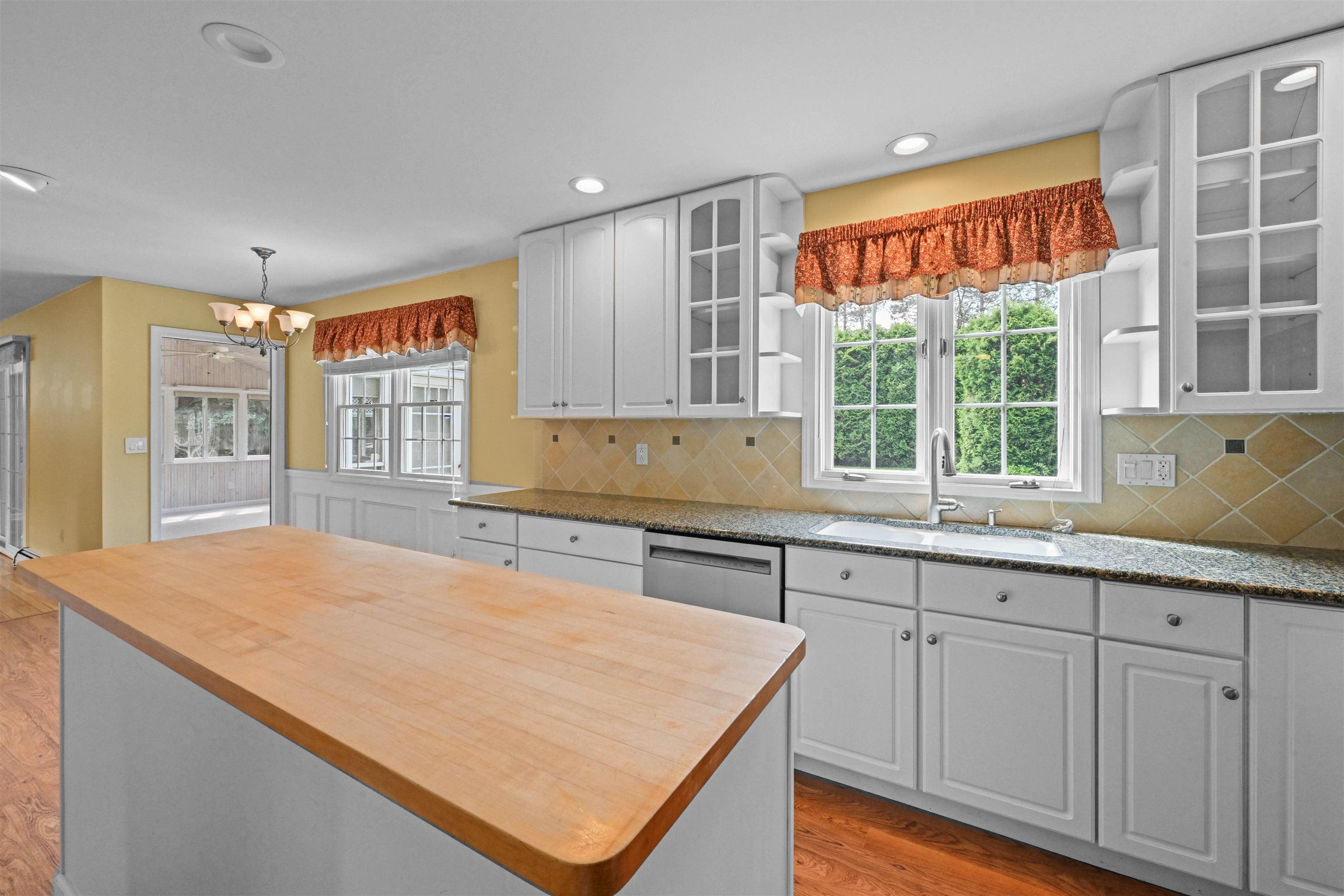 6 Quail Run Property Photo 10