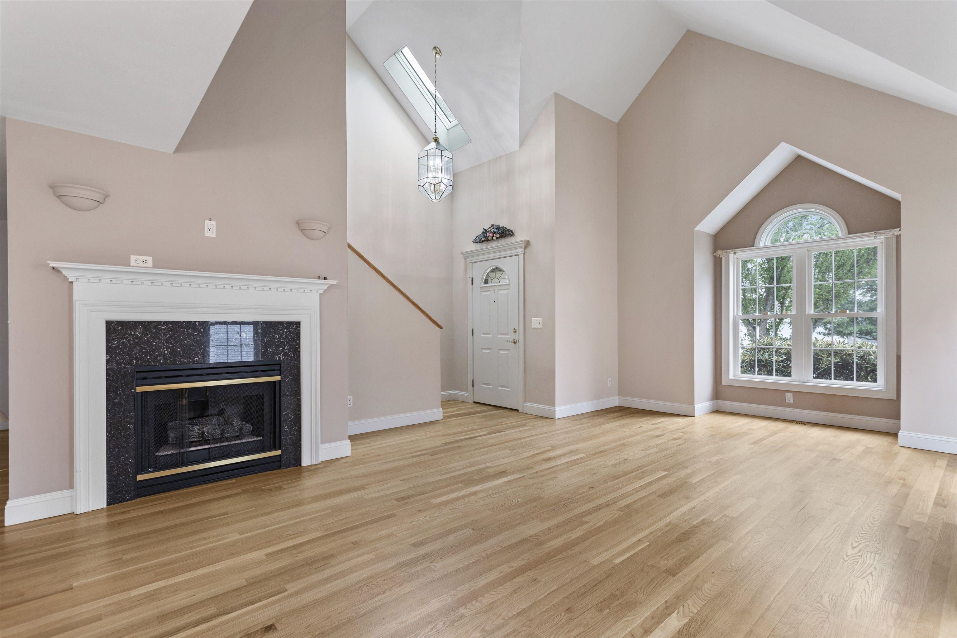 63 Hampton Meadows Property Photo 4