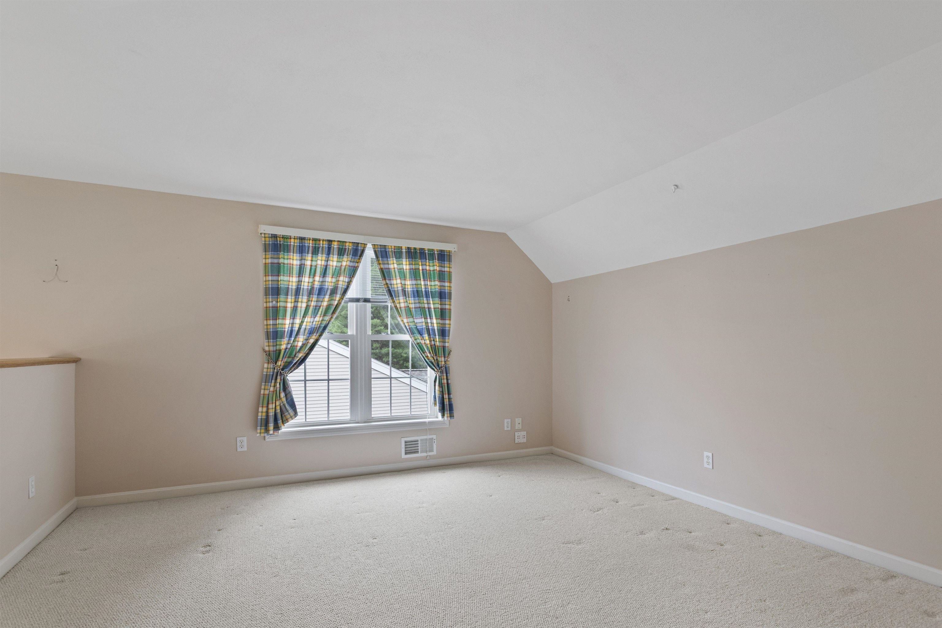 63 Hampton Meadows Property Photo 32
