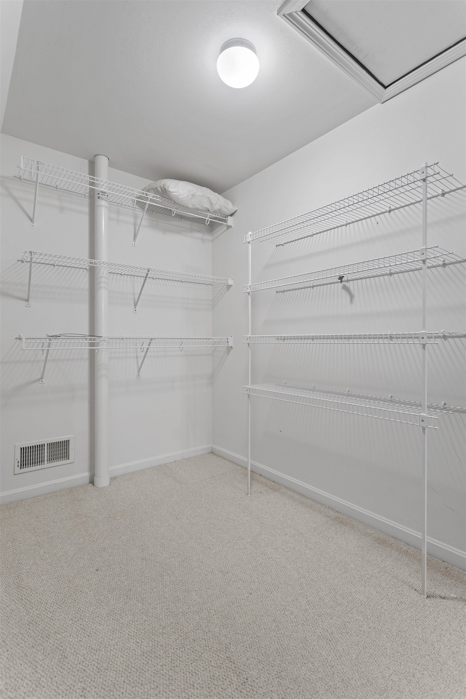63 Hampton Meadows Property Photo 38