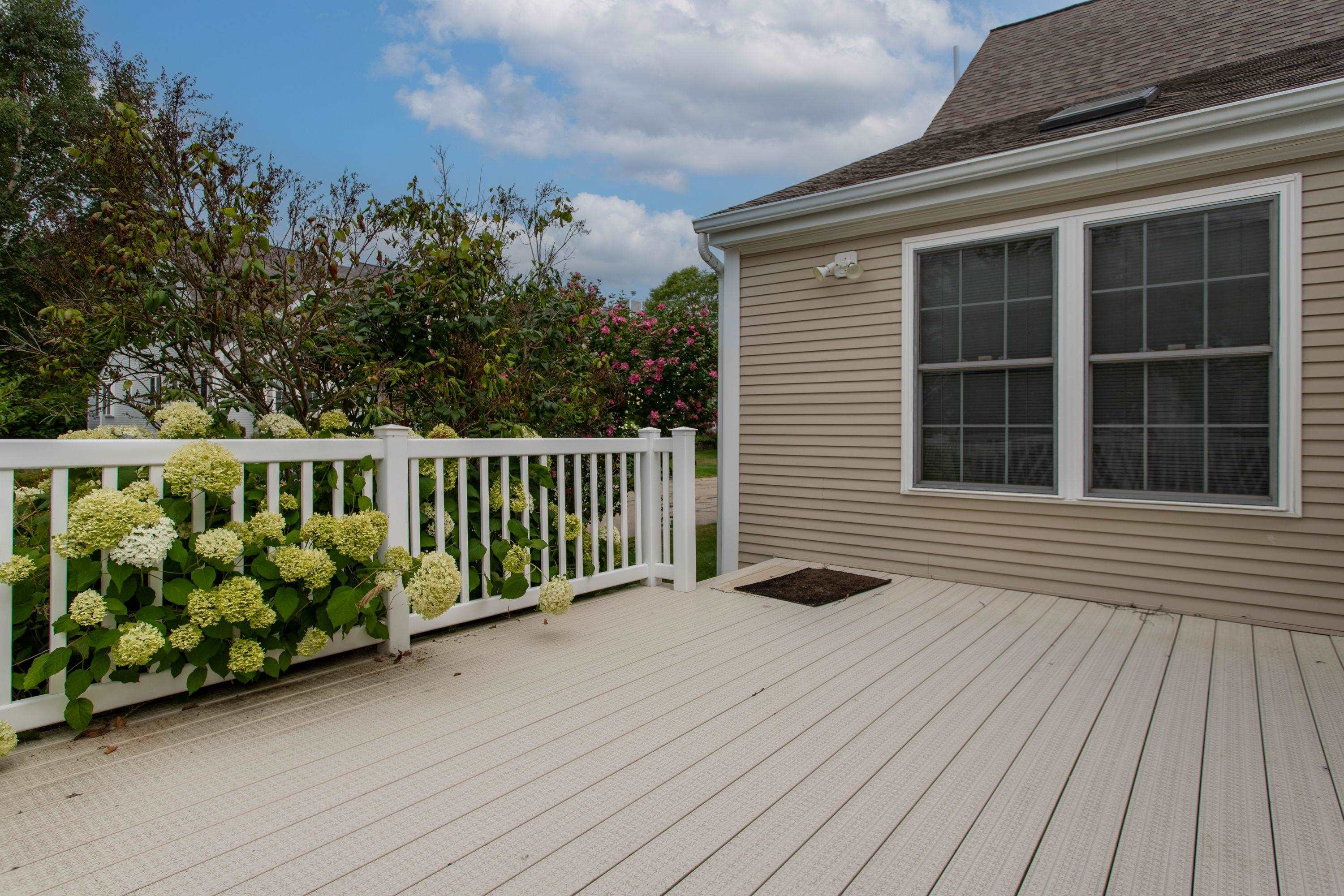 63 Hampton Meadows Property Photo 40