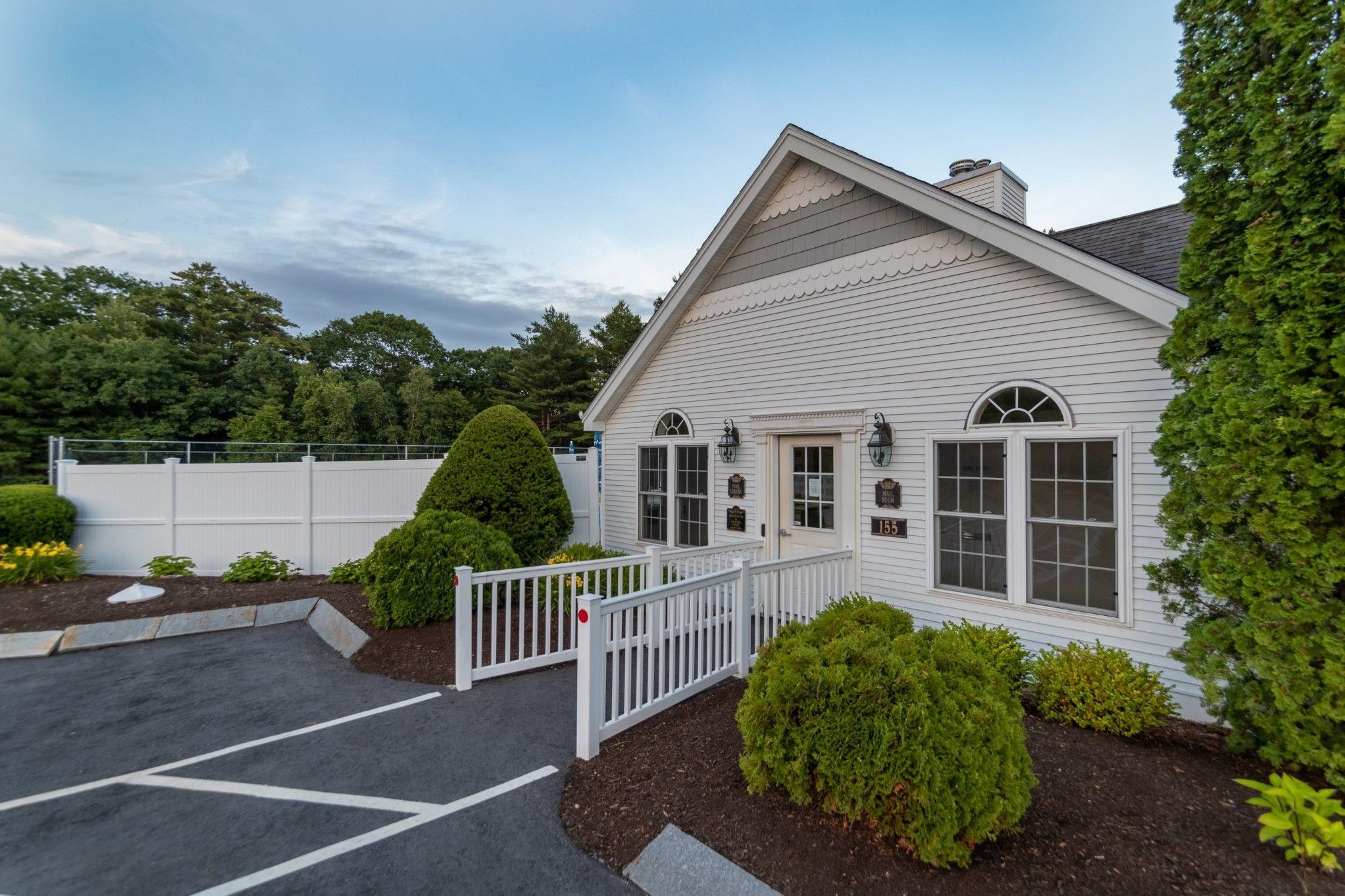 63 Hampton Meadows Property Photo 48