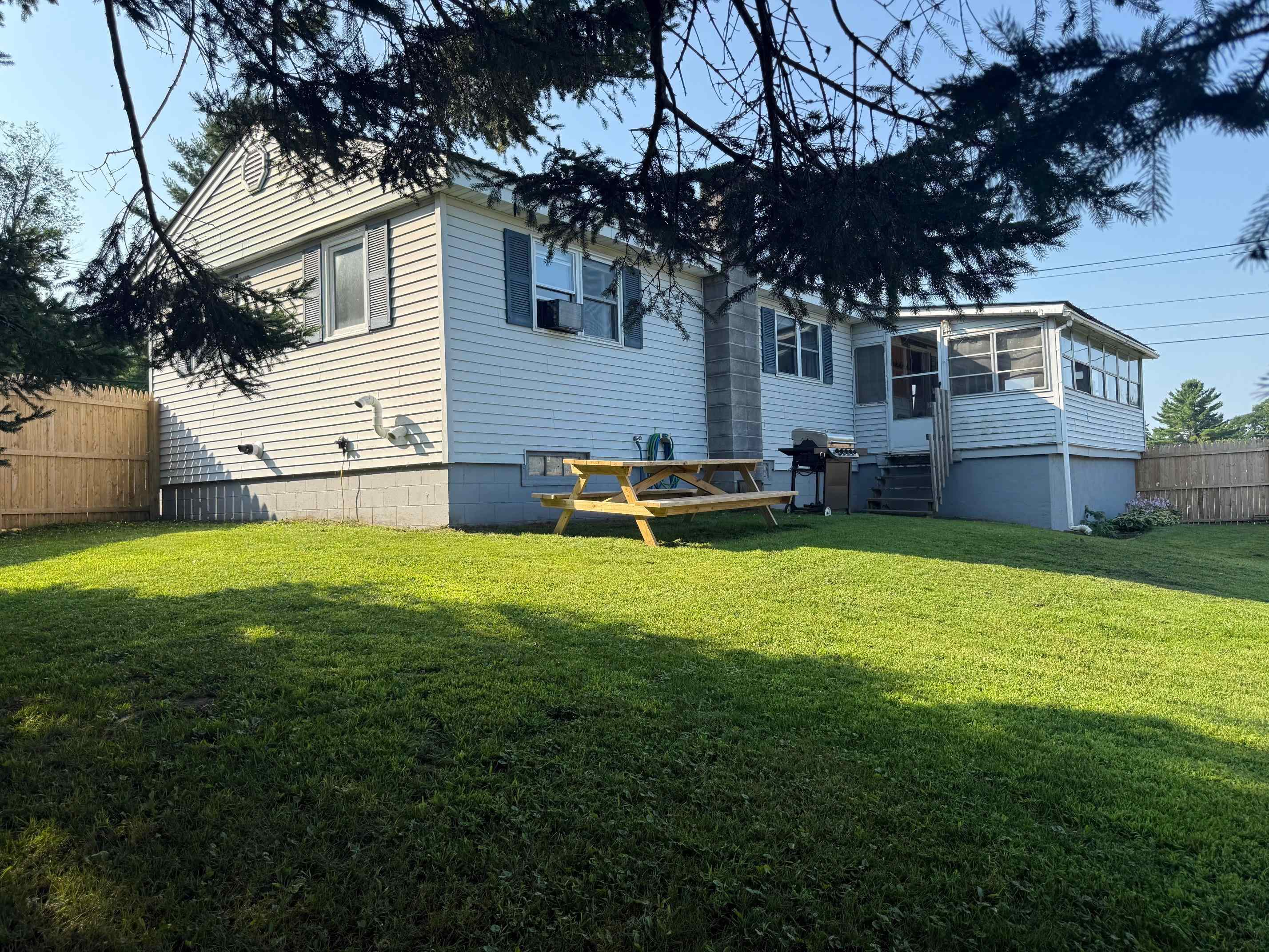677 Prouty Drive Property Photo 4