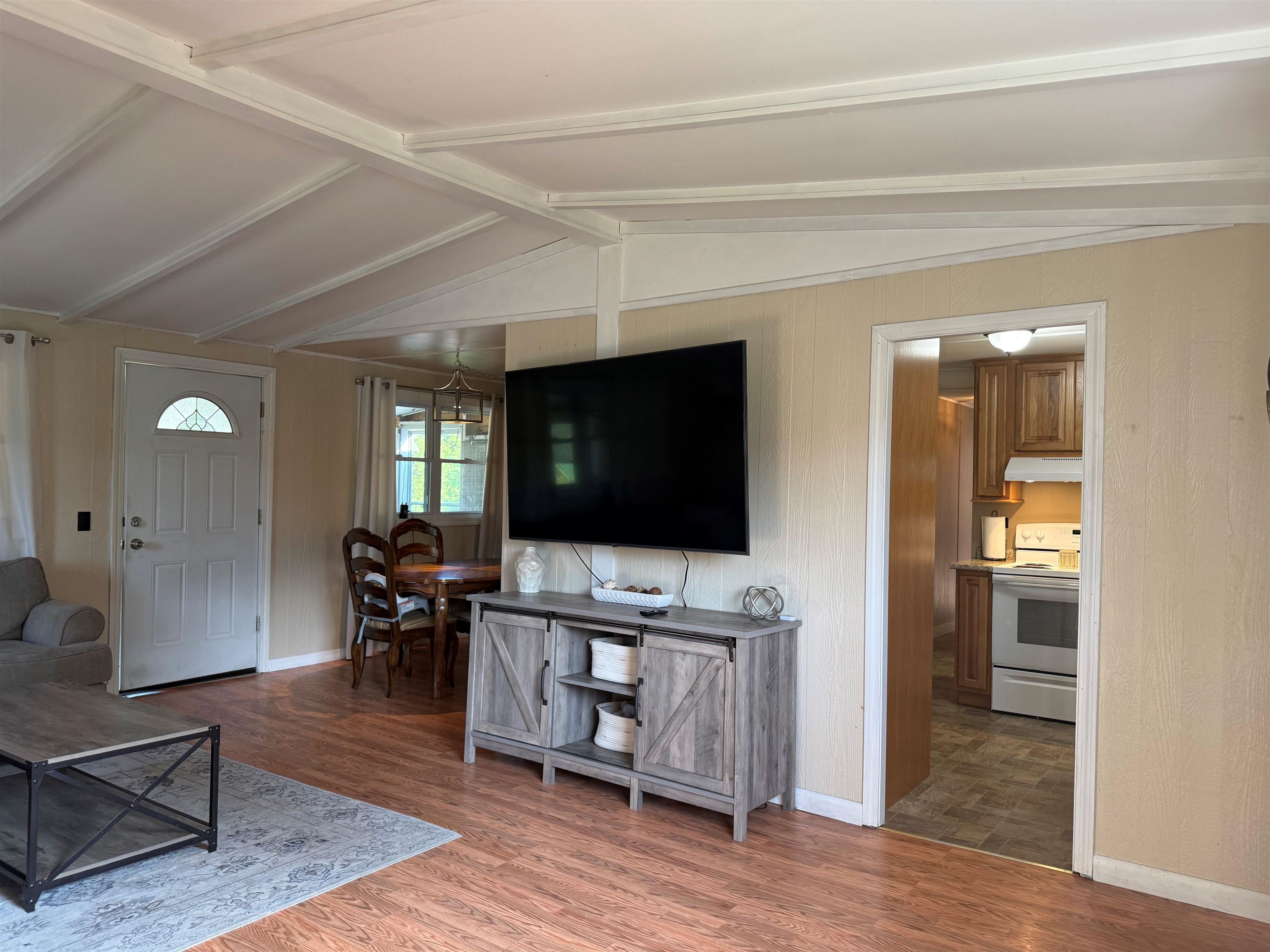 677 Prouty Drive Property Photo 15