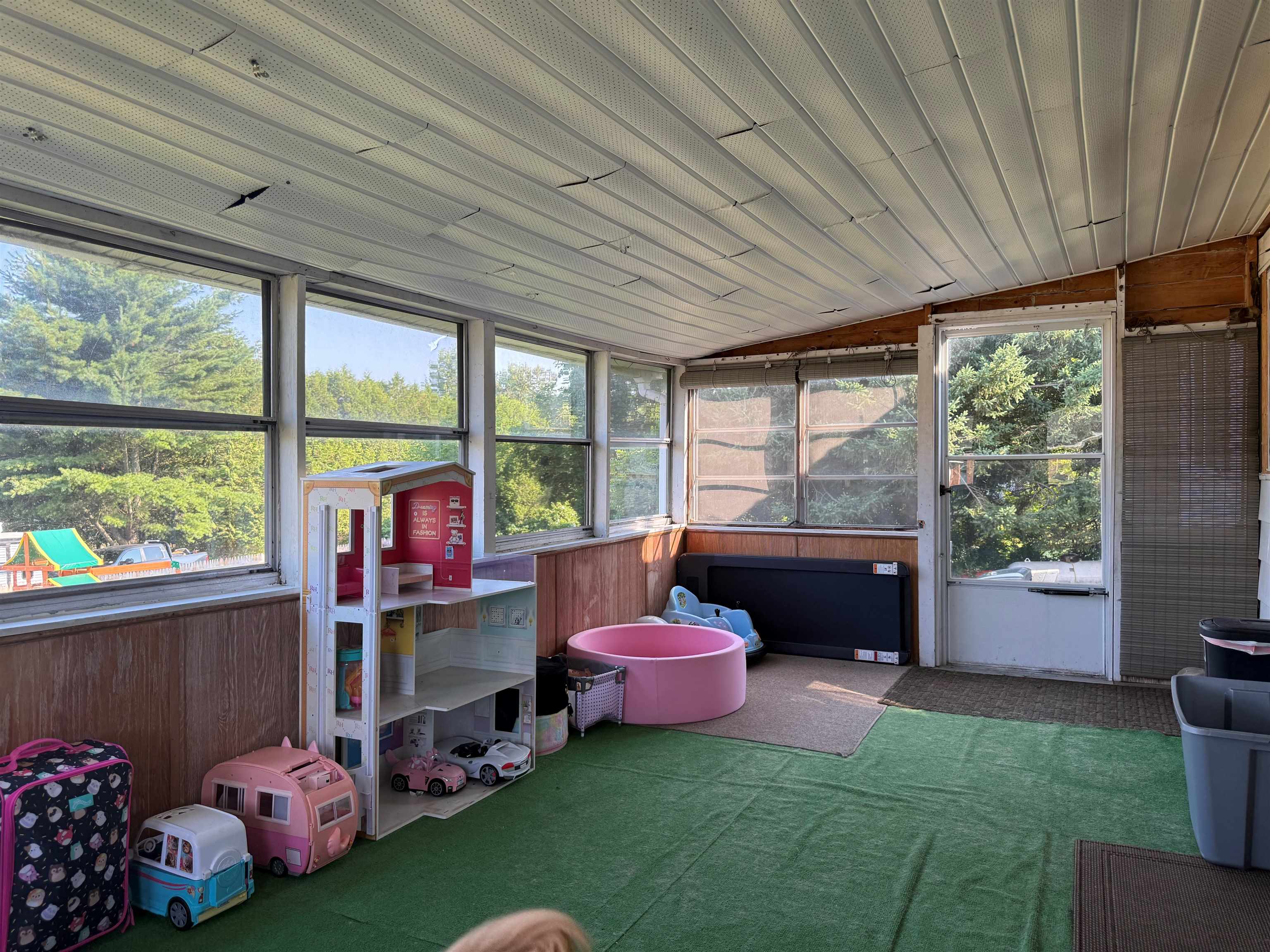 677 Prouty Drive Property Photo 28