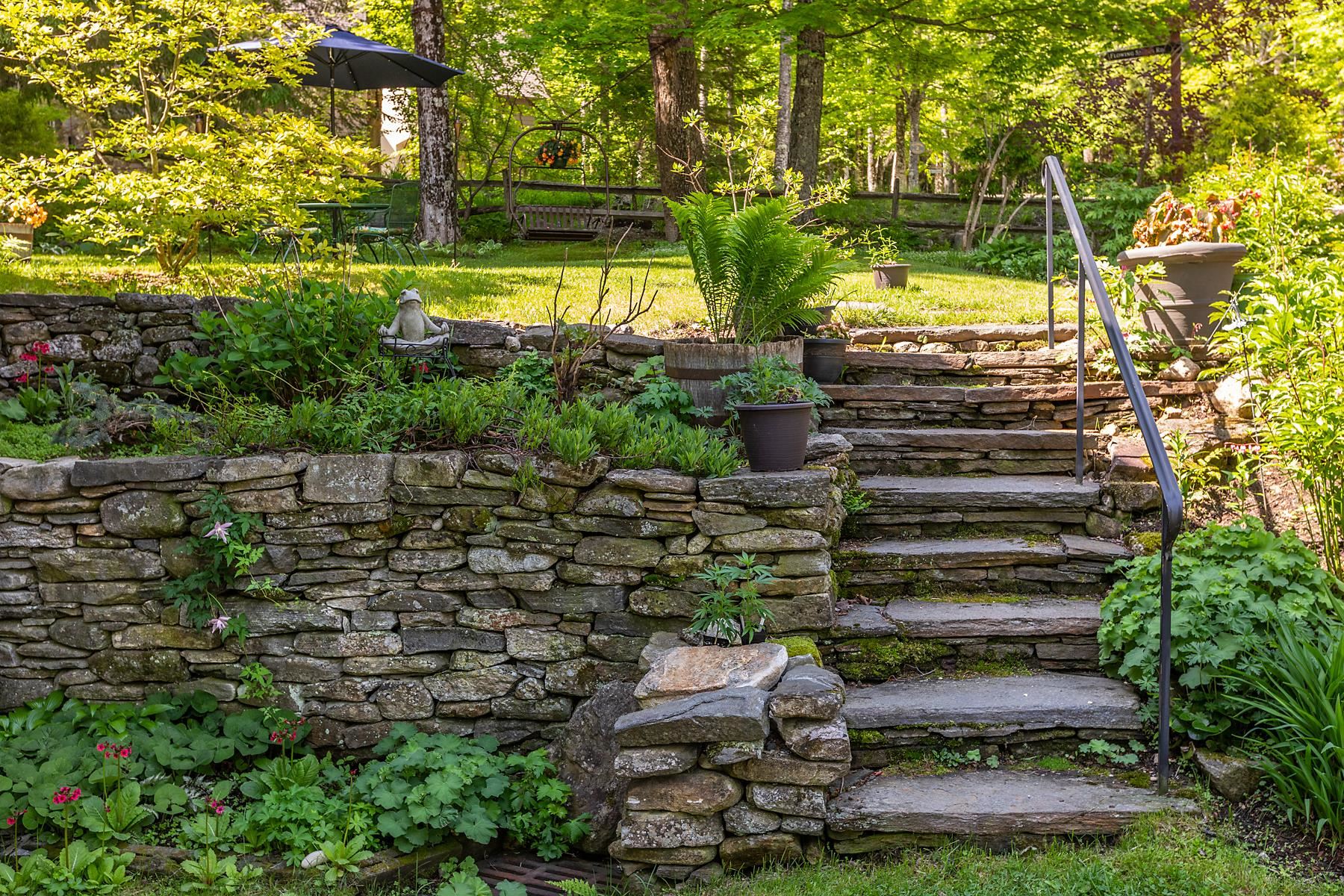 11 Founders Hill Road Property Photo 4