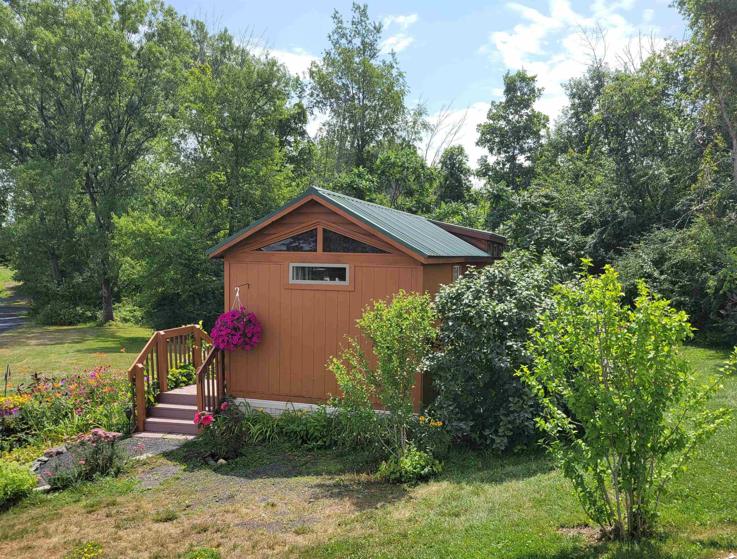 48 Island Circle Property Photo 4