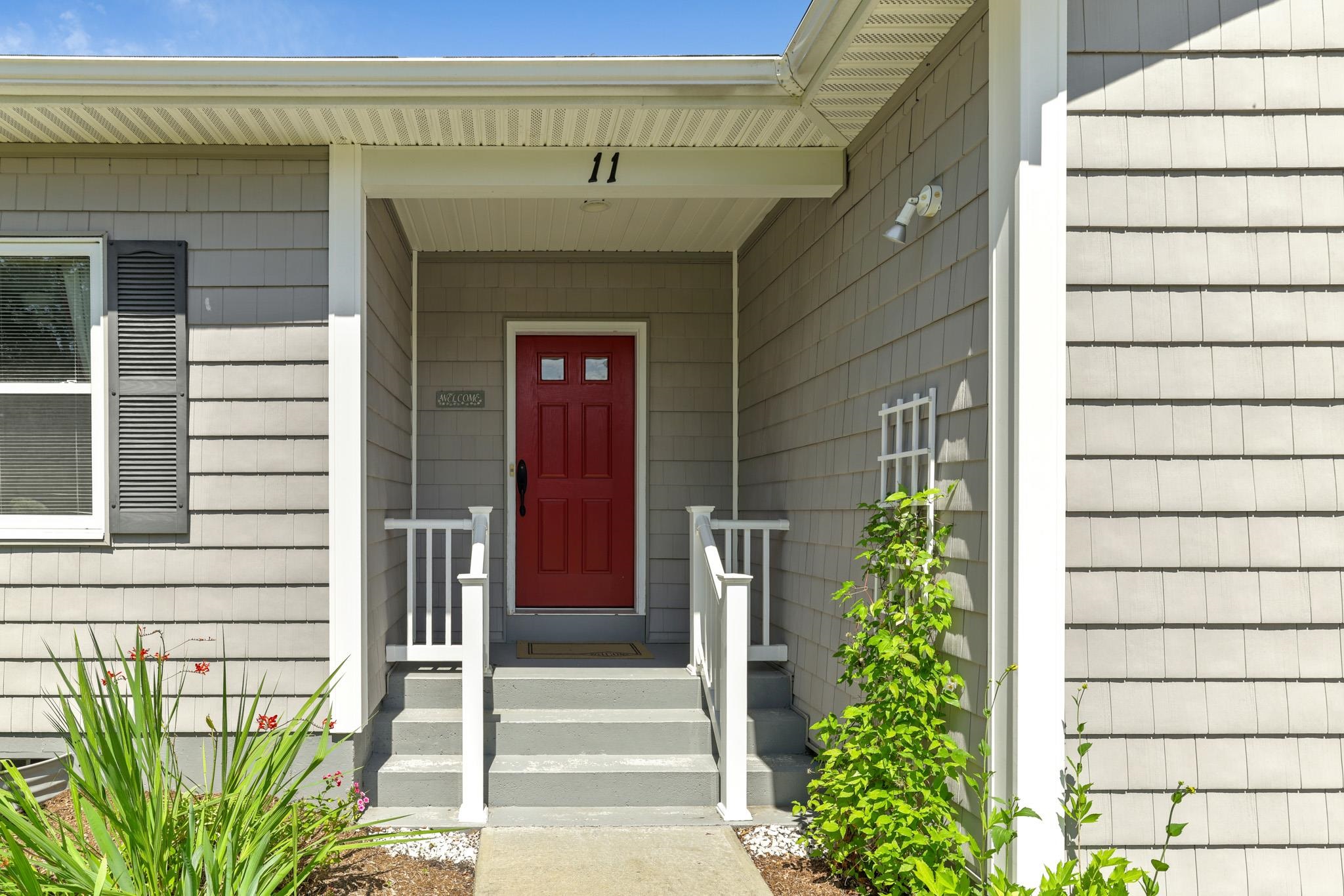 11 Foster Terrace Property Photo 3