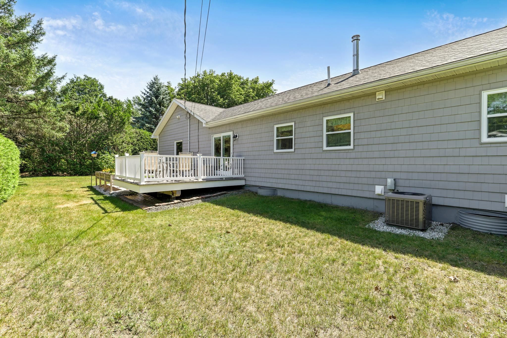 11 Foster Terrace Property Photo 10