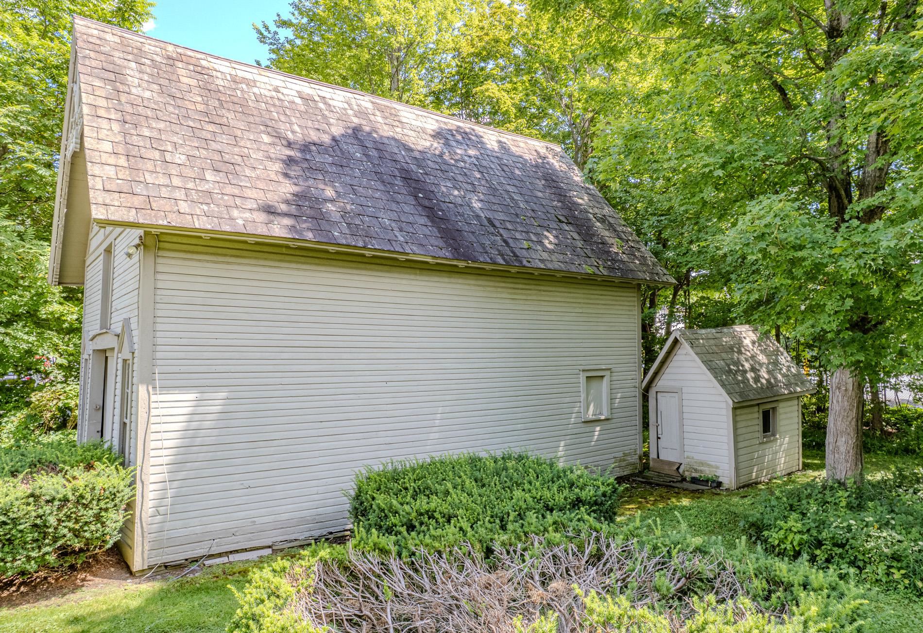 261 Church Street Property Photo 8