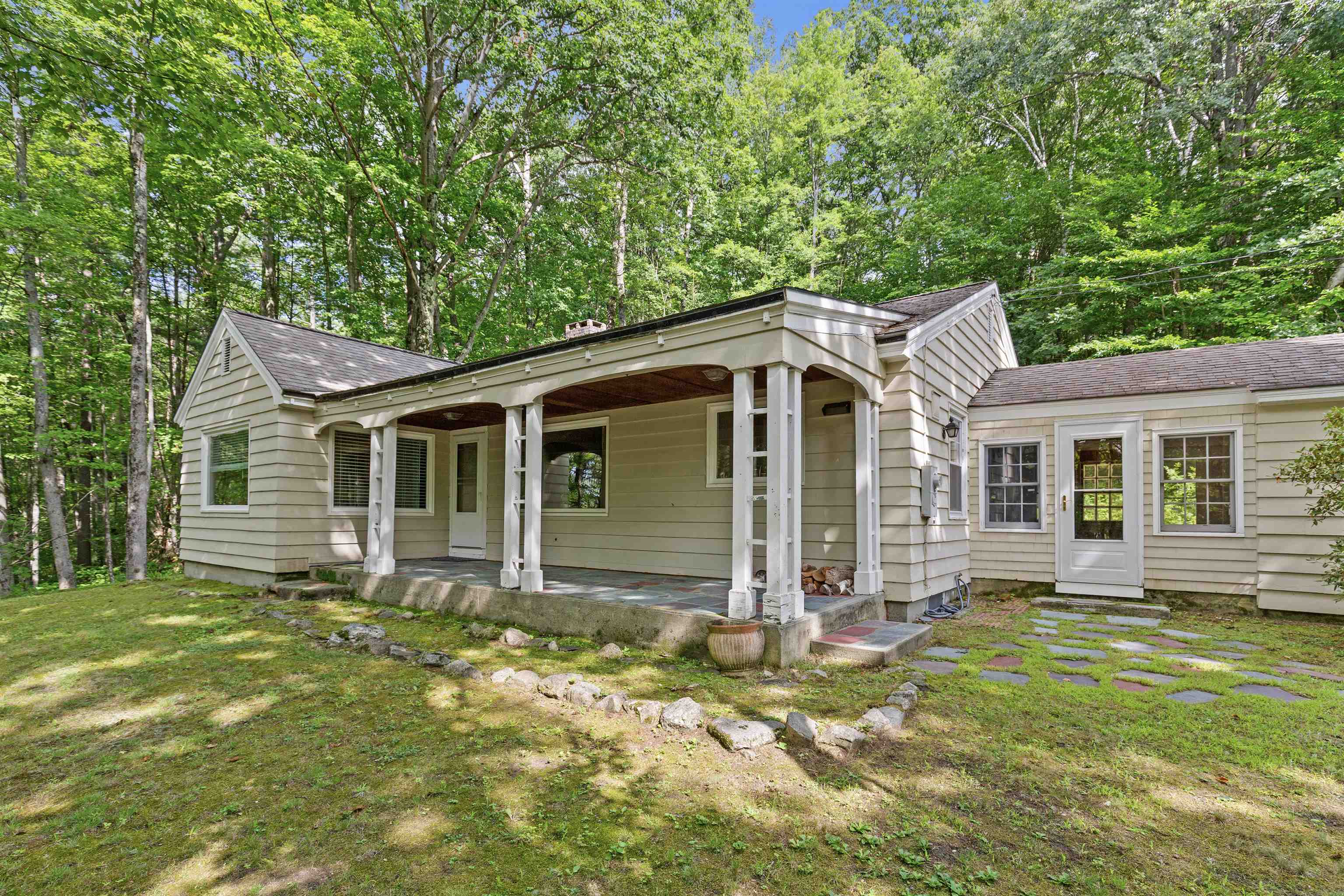 75 Forest Avenue Property Photo 2