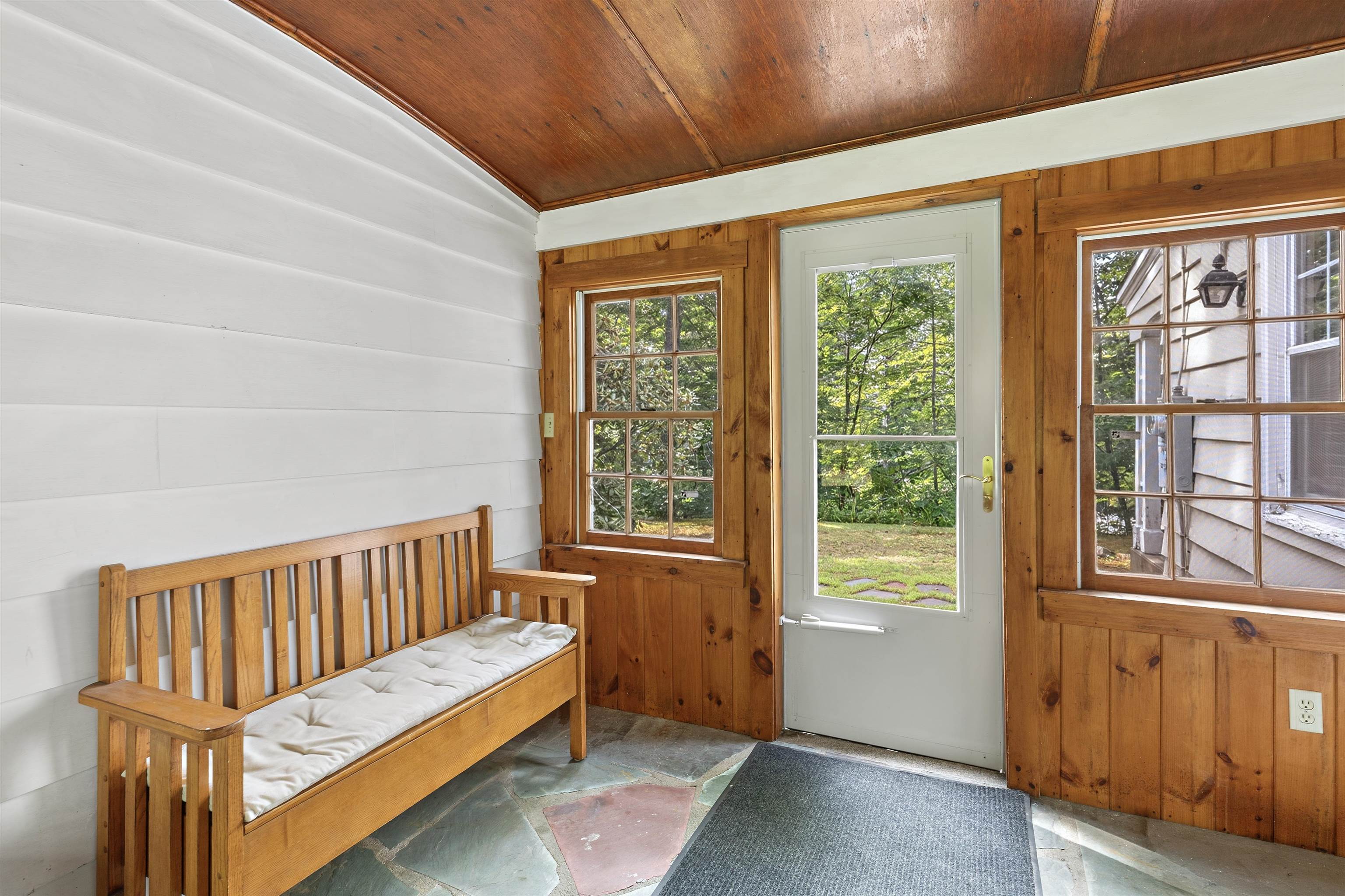 75 Forest Avenue Property Photo 21