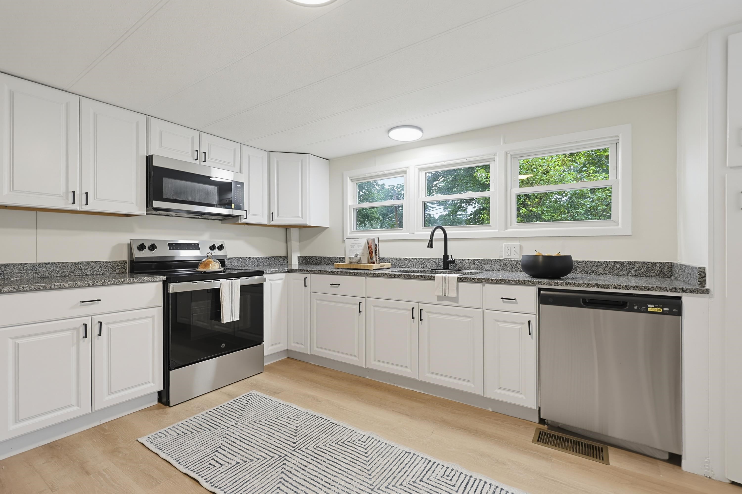 49 Ridgefield Drive Property Photo 8