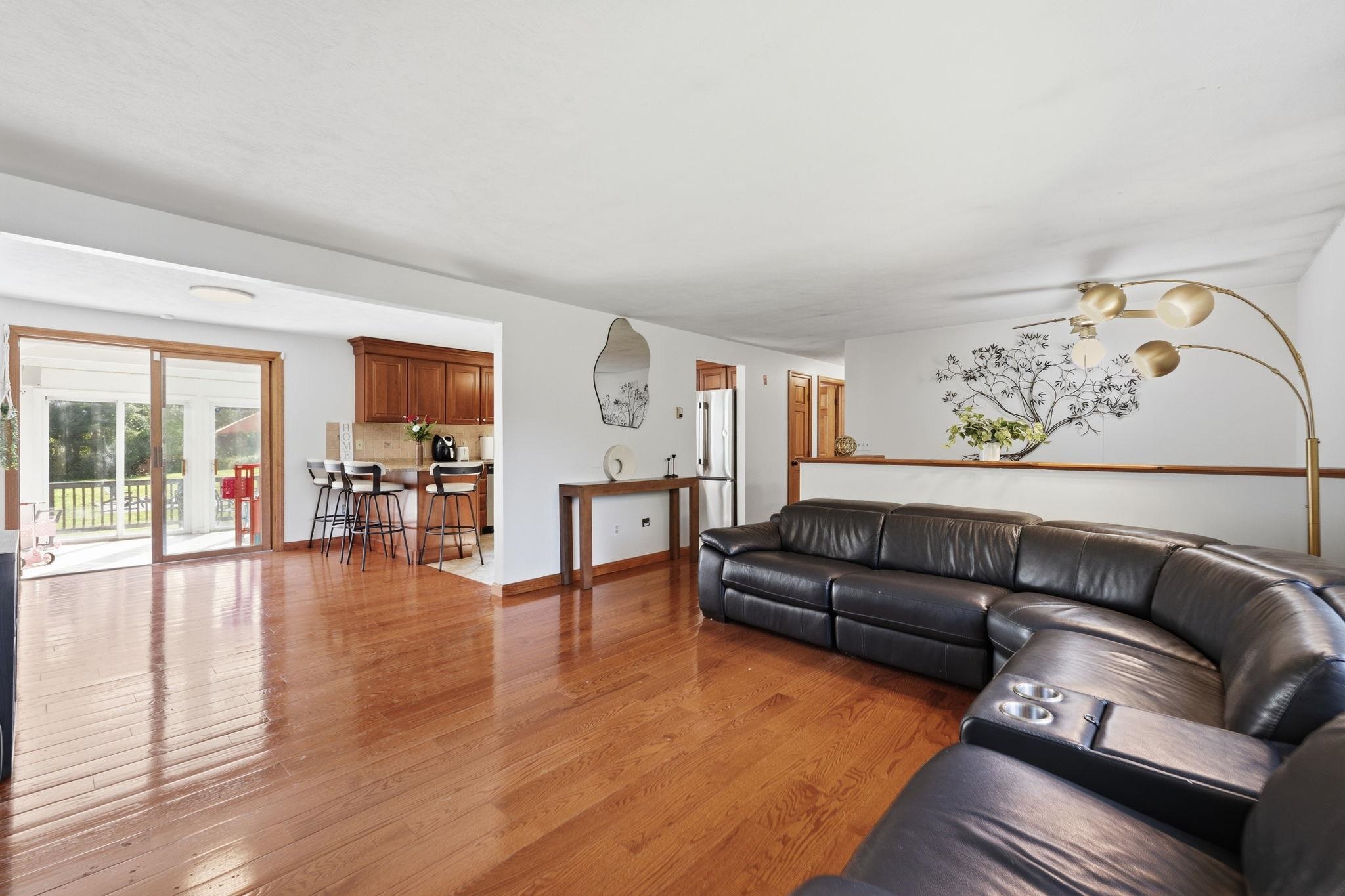 12 Constance Drive Property Photo 4