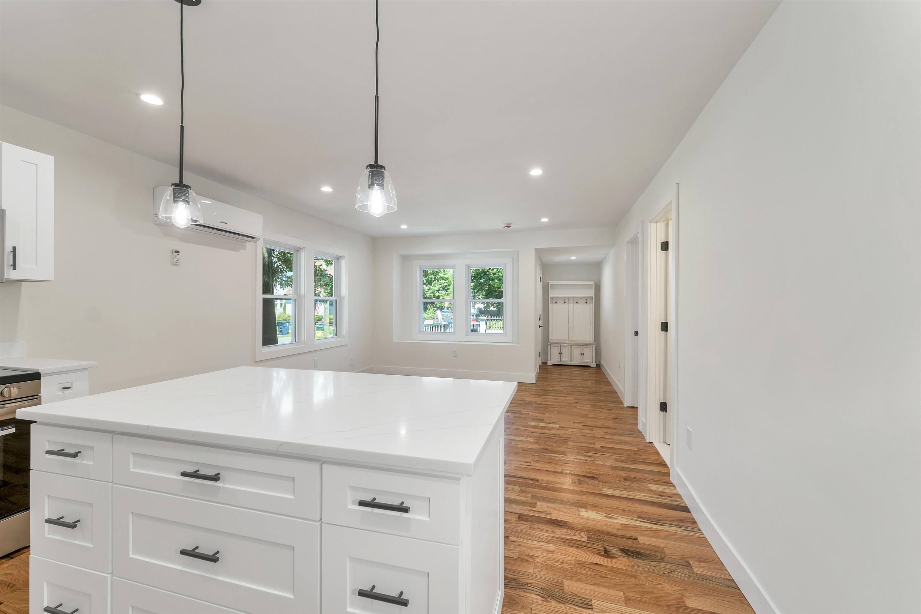227 Pine Street Property Photo 4