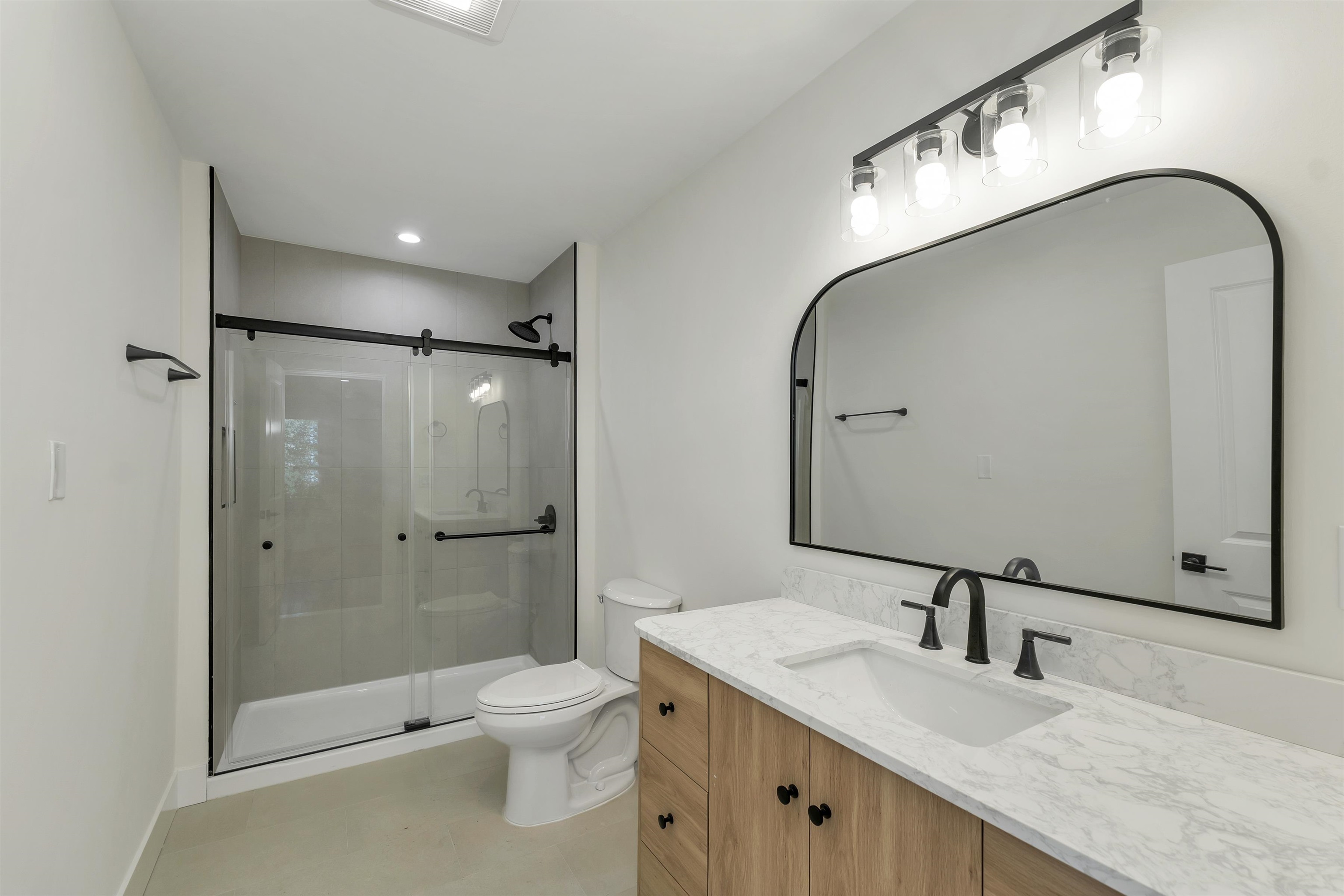 227 Pine Street Property Photo 8