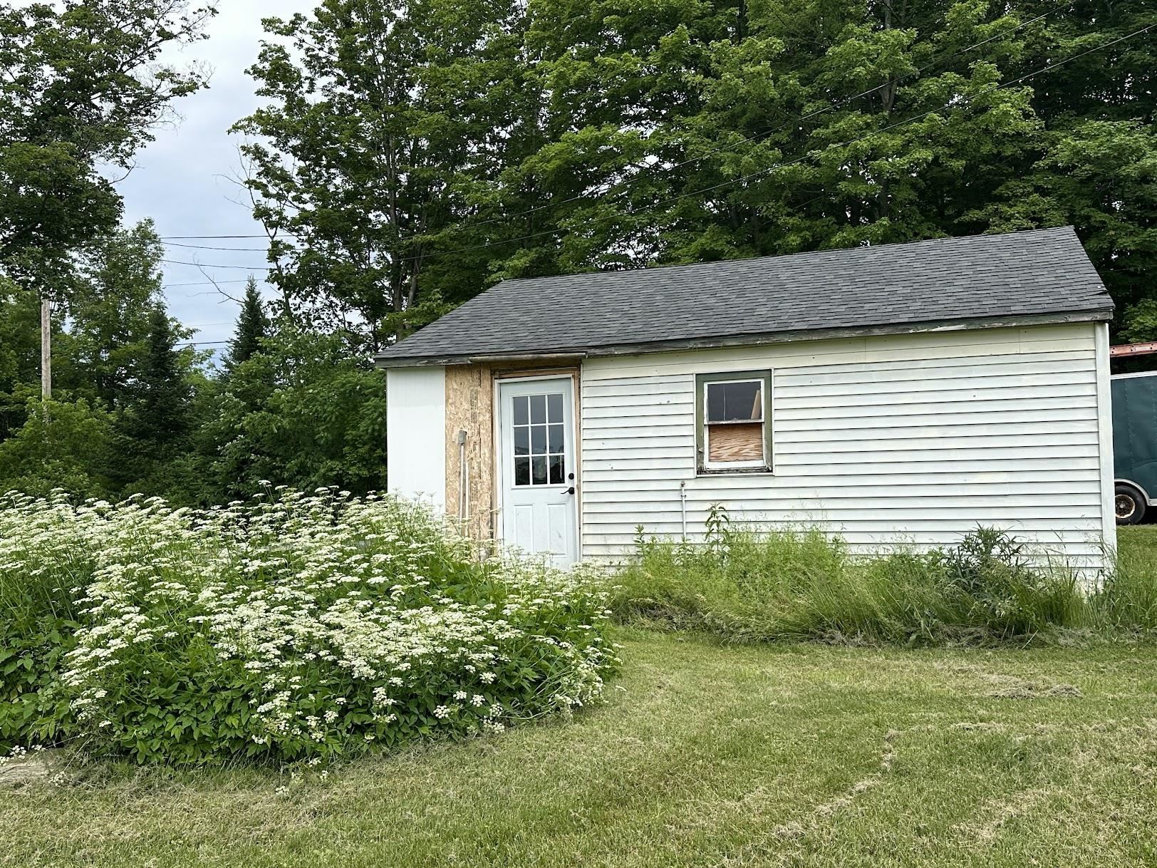 65 Saltis Road Property Photo 10