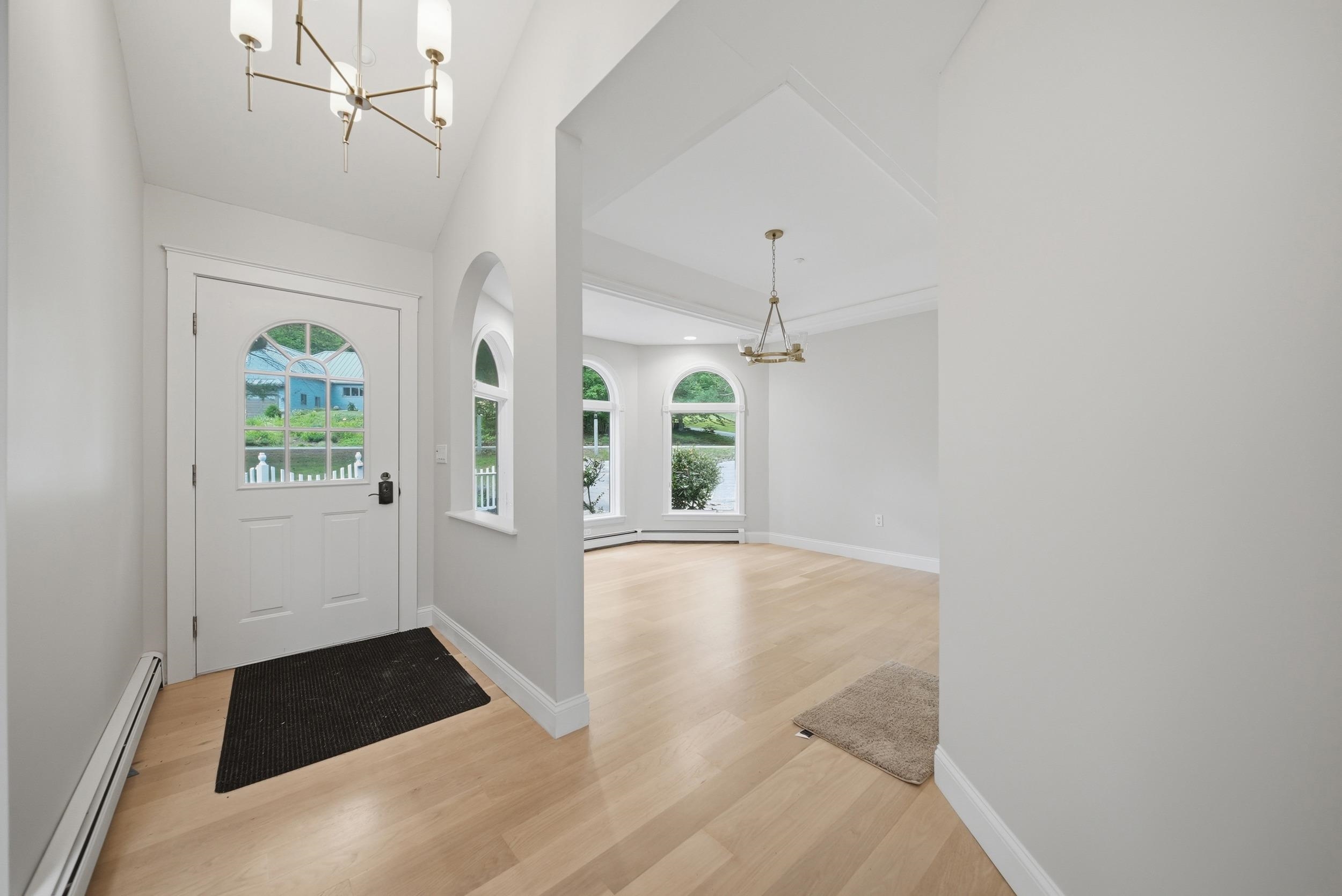 10 Falcon Way Property Photo 4
