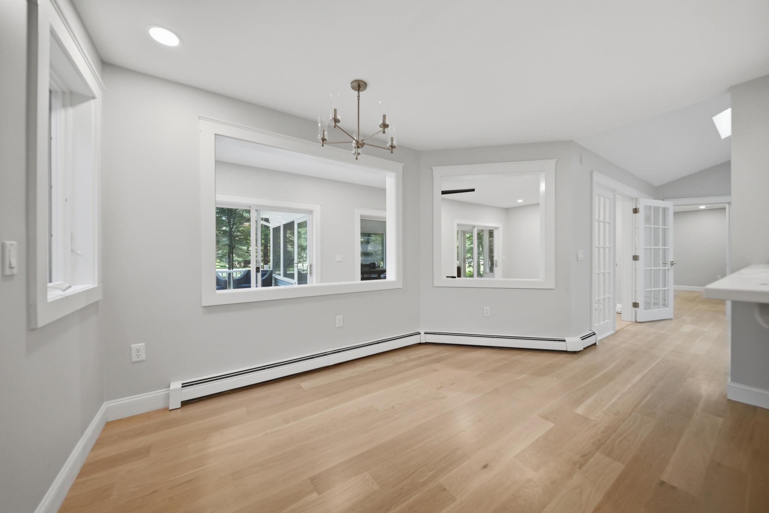 10 Falcon Way Property Photo 8
