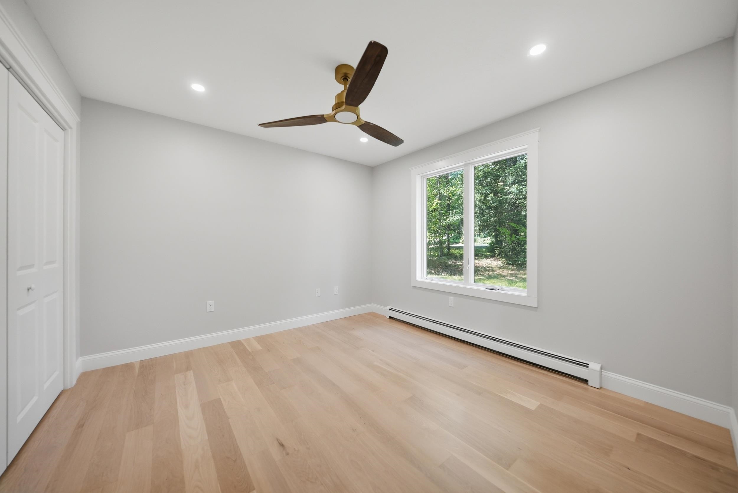 10 Falcon Way Property Photo 12