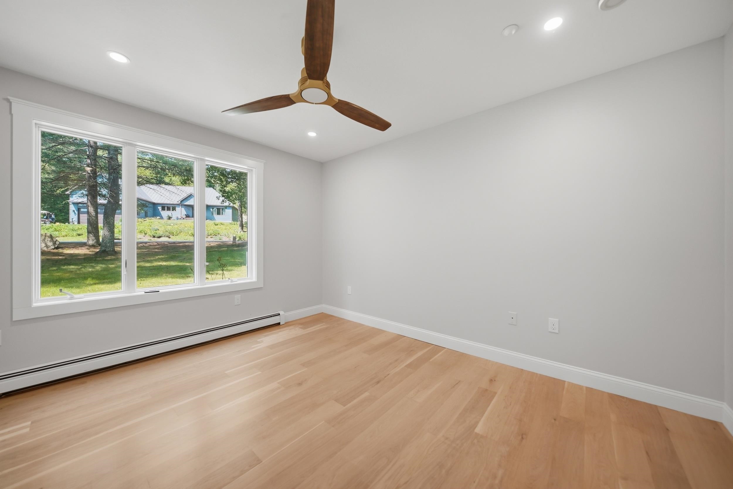 10 Falcon Way Property Photo 13