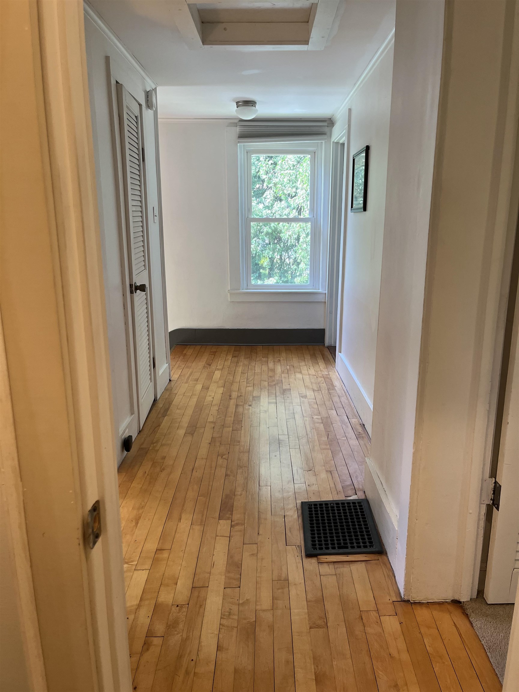24 Pleasant Street Property Photo 22
