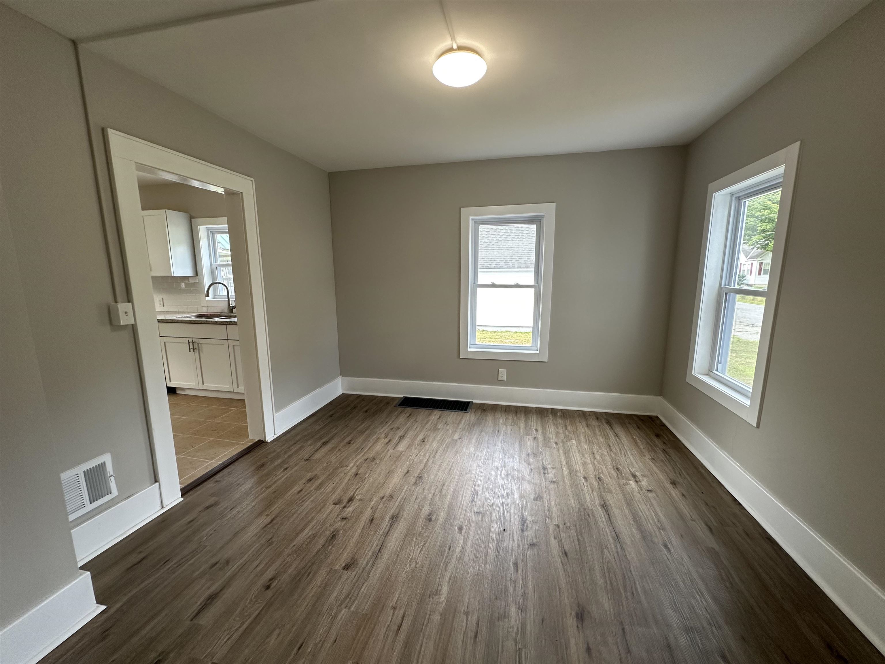 194 Union Street Property Photo 11