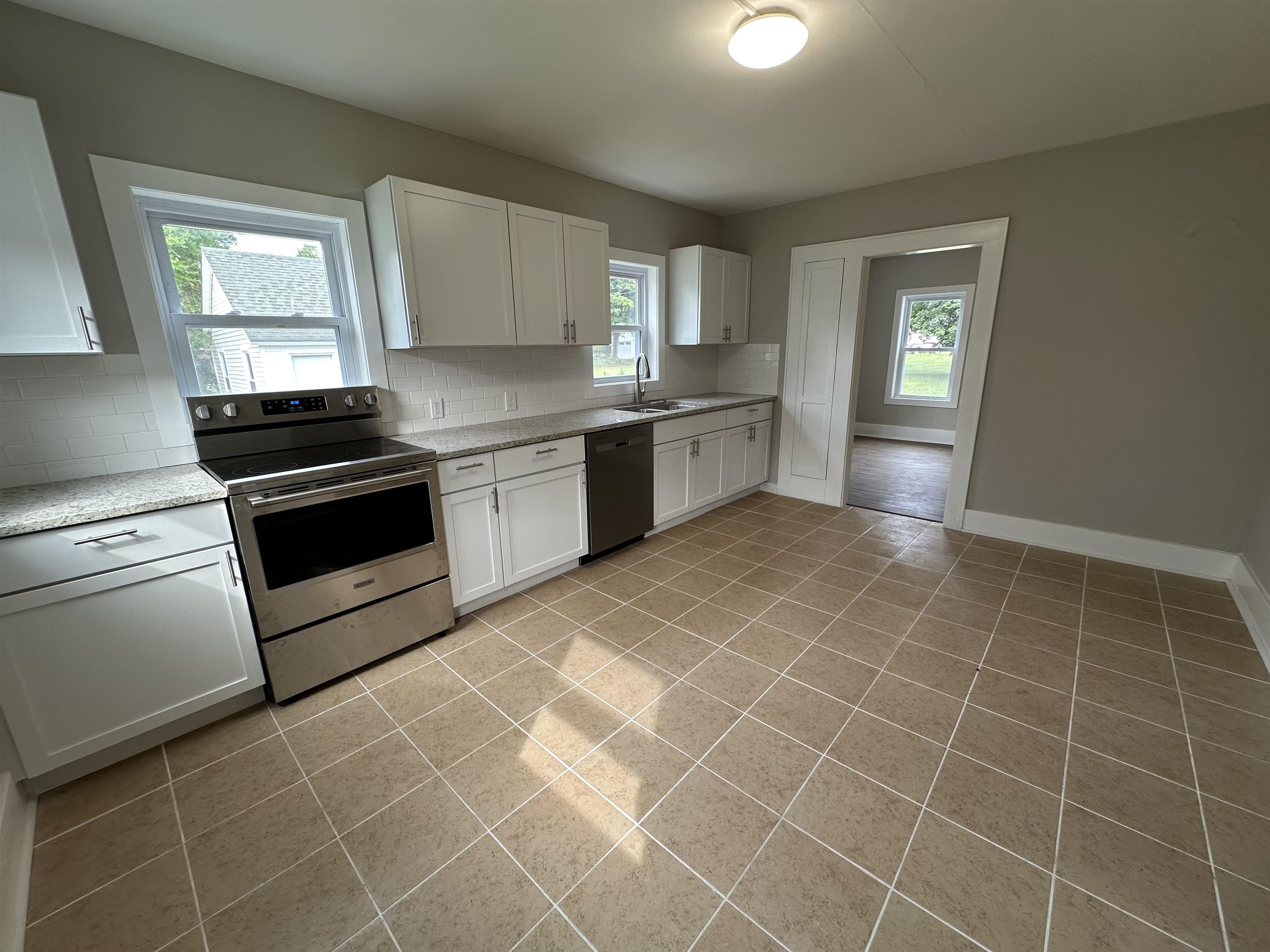 194 Union Street Property Photo 16