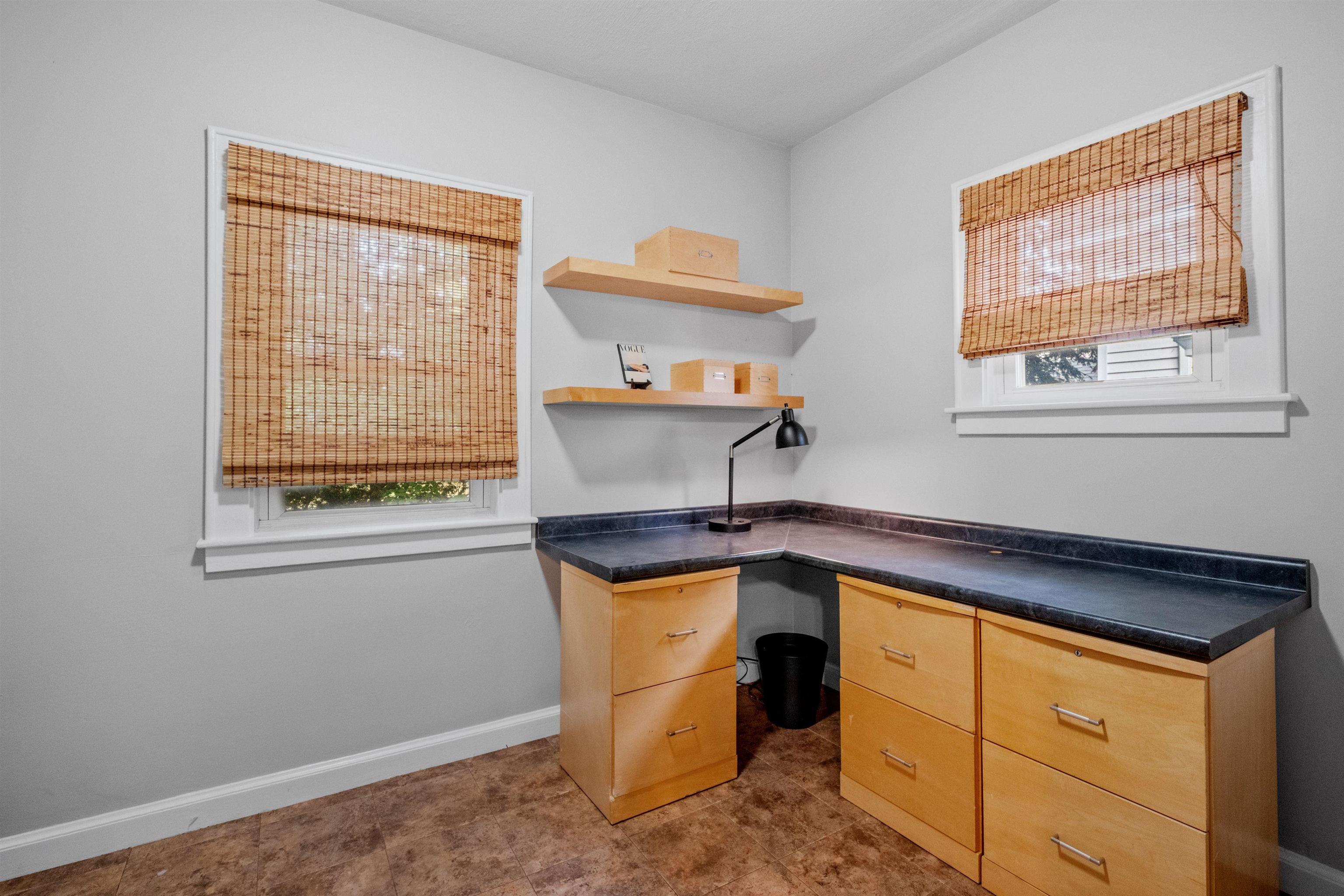 989 Union Street Property Photo 15