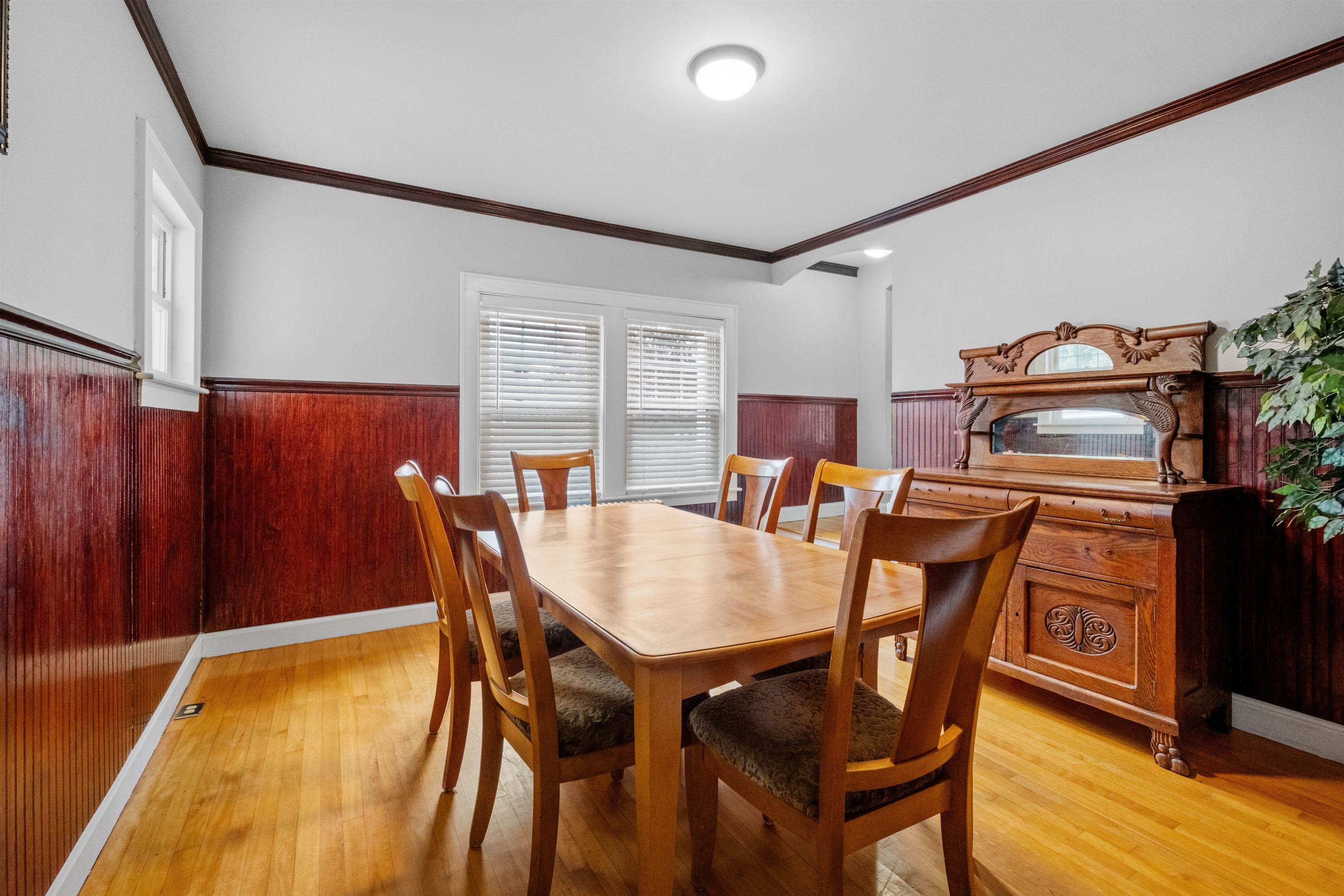 989 Union Street Property Photo 19