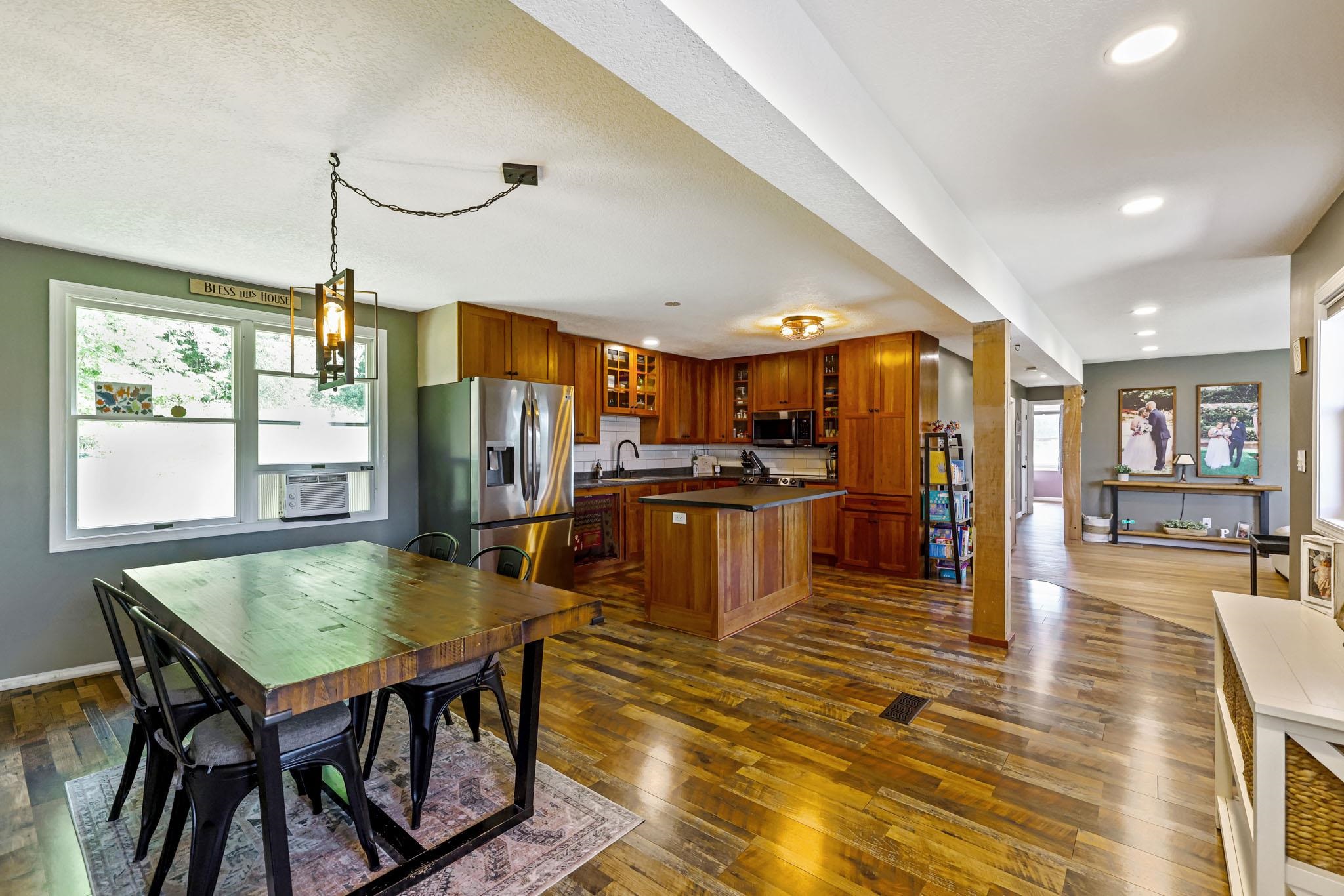 338 Perrault Drive Property Photo 12