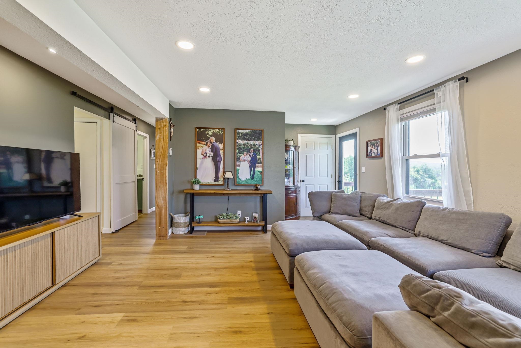 338 Perrault Drive Property Photo 16