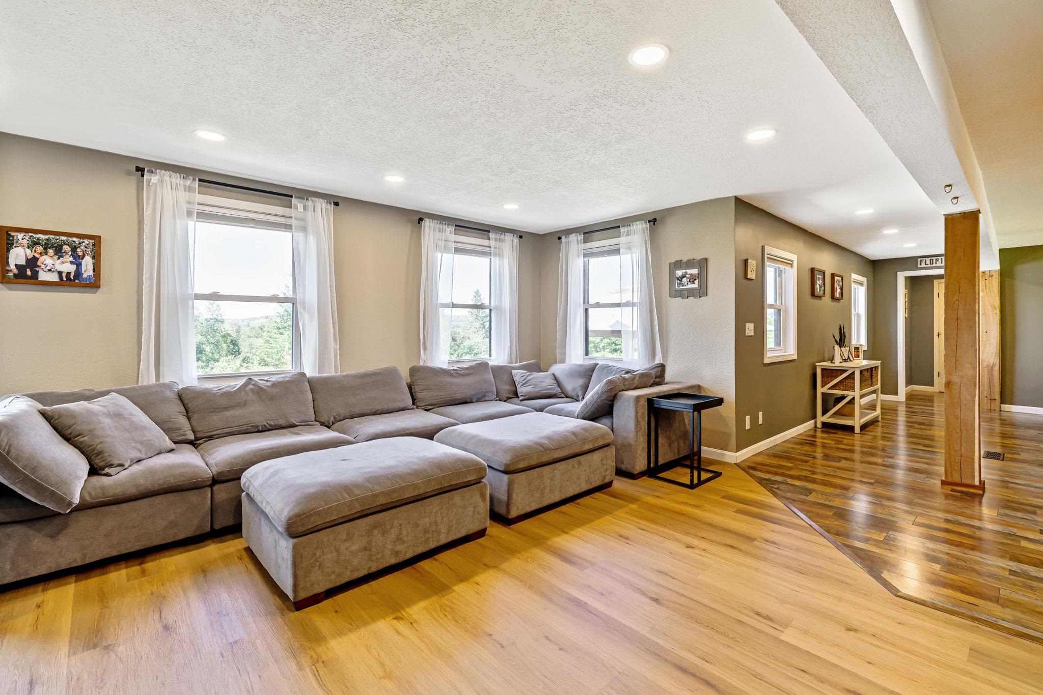 338 Perrault Drive Property Photo 17