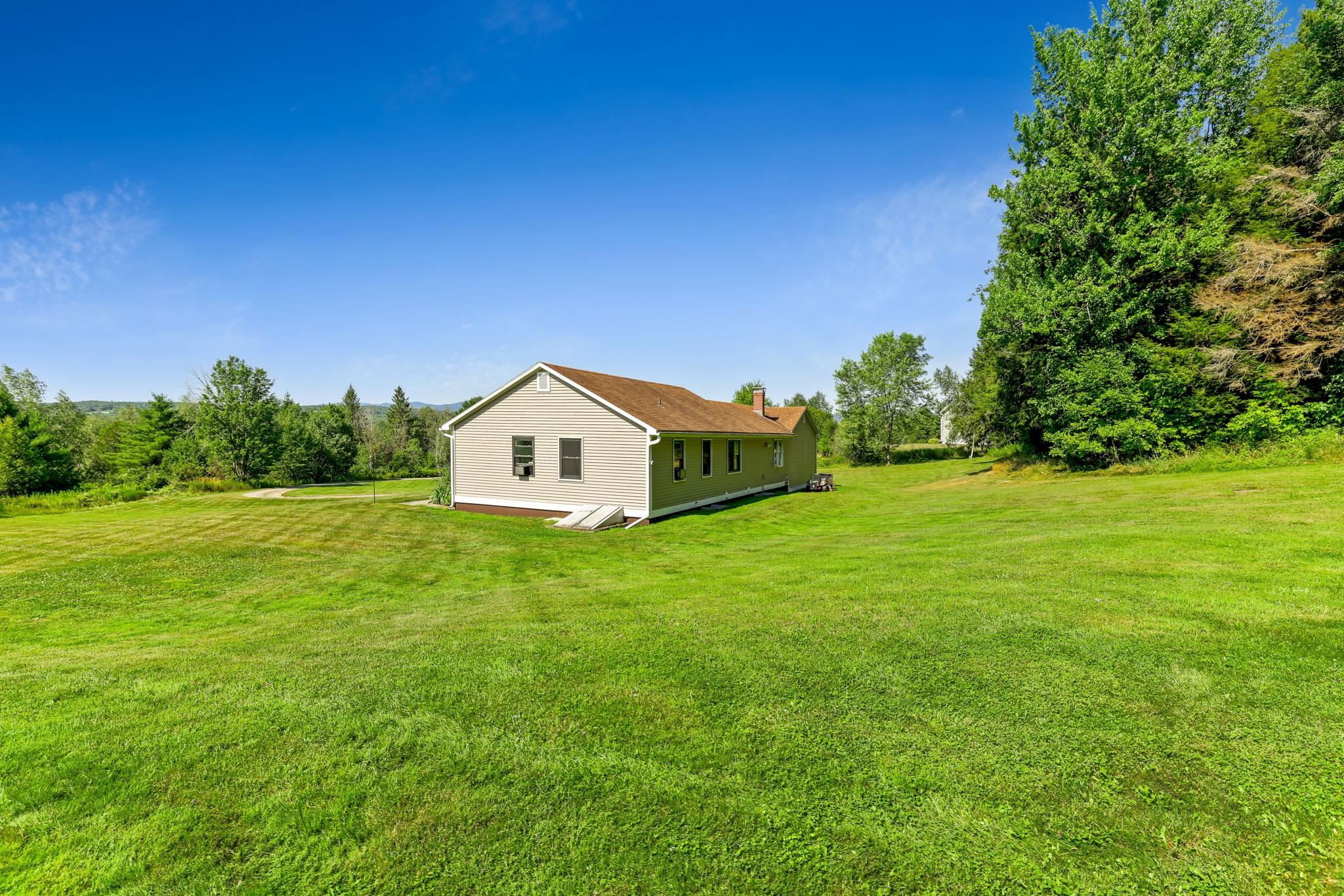 338 Perrault Drive Property Photo 39