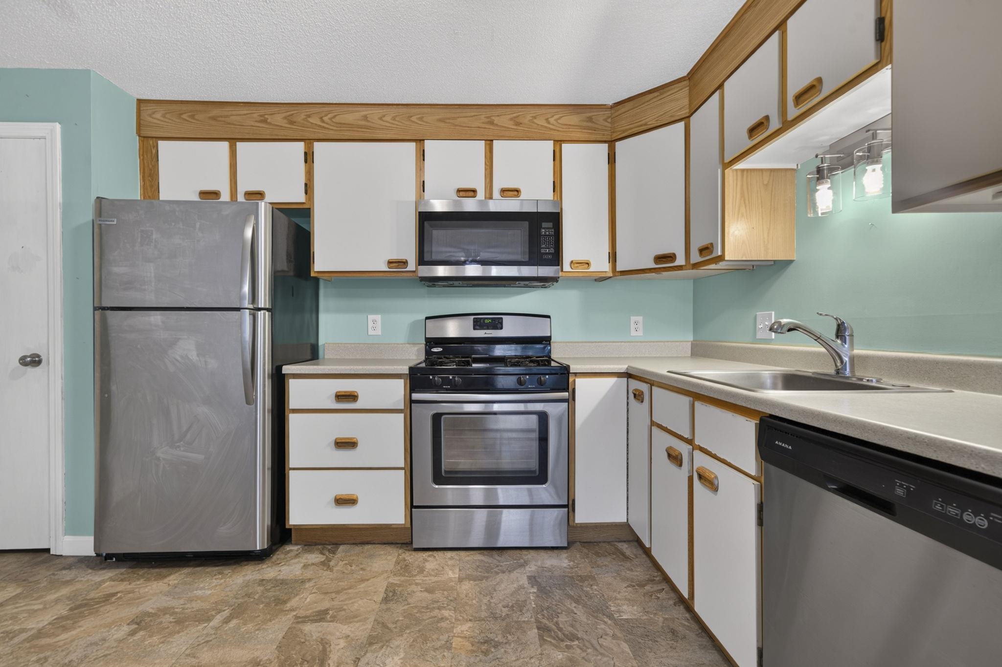 5 Knights Bridge Drive Property Photo 11