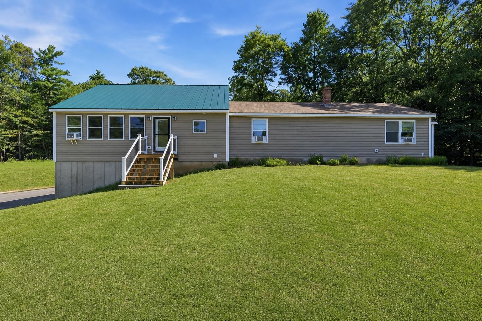 263 NH Route 140 Property Photo 1