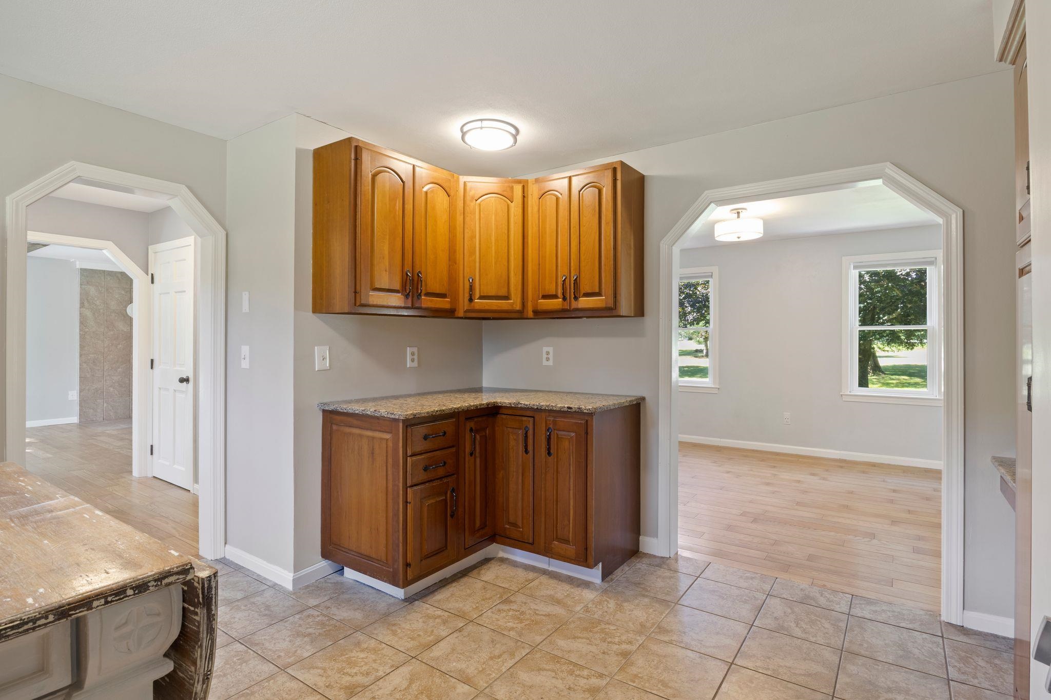 131 1/2 Littleworth Road Property Photo 10