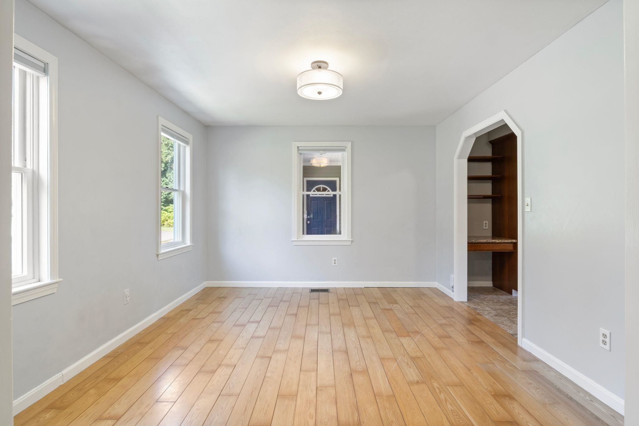 131 1/2 Littleworth Road Property Photo 13